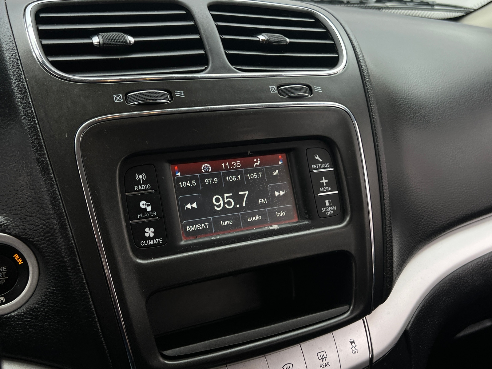 Thumbnail: 2018 Dodge Journey - 4
