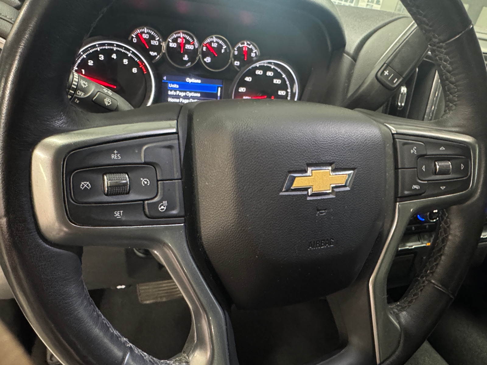Thumbnail: 2022 Chevrolet Silverado 1500 - 5