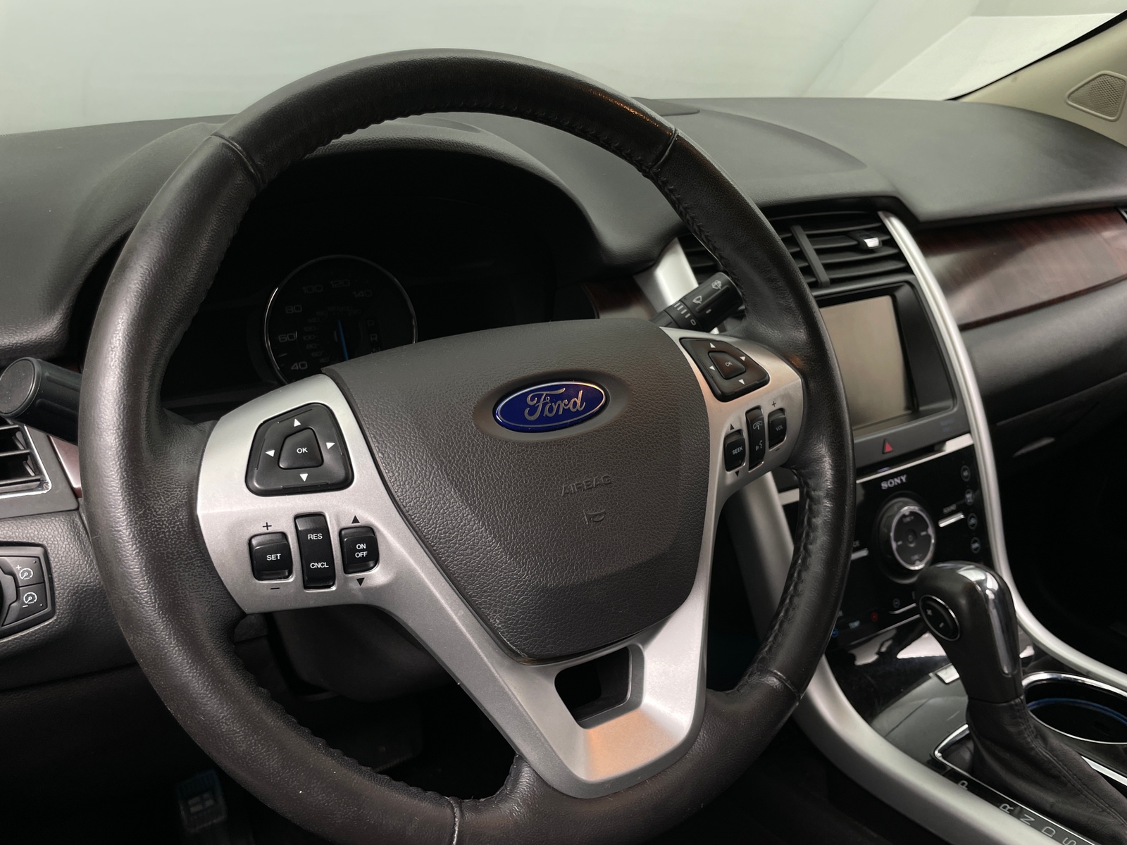 Thumbnail: 2013 Ford Edge - 4