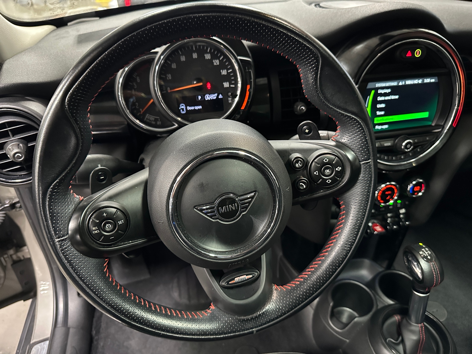 Thumbnail: 2019 MINI Cooper Hardtop - 4