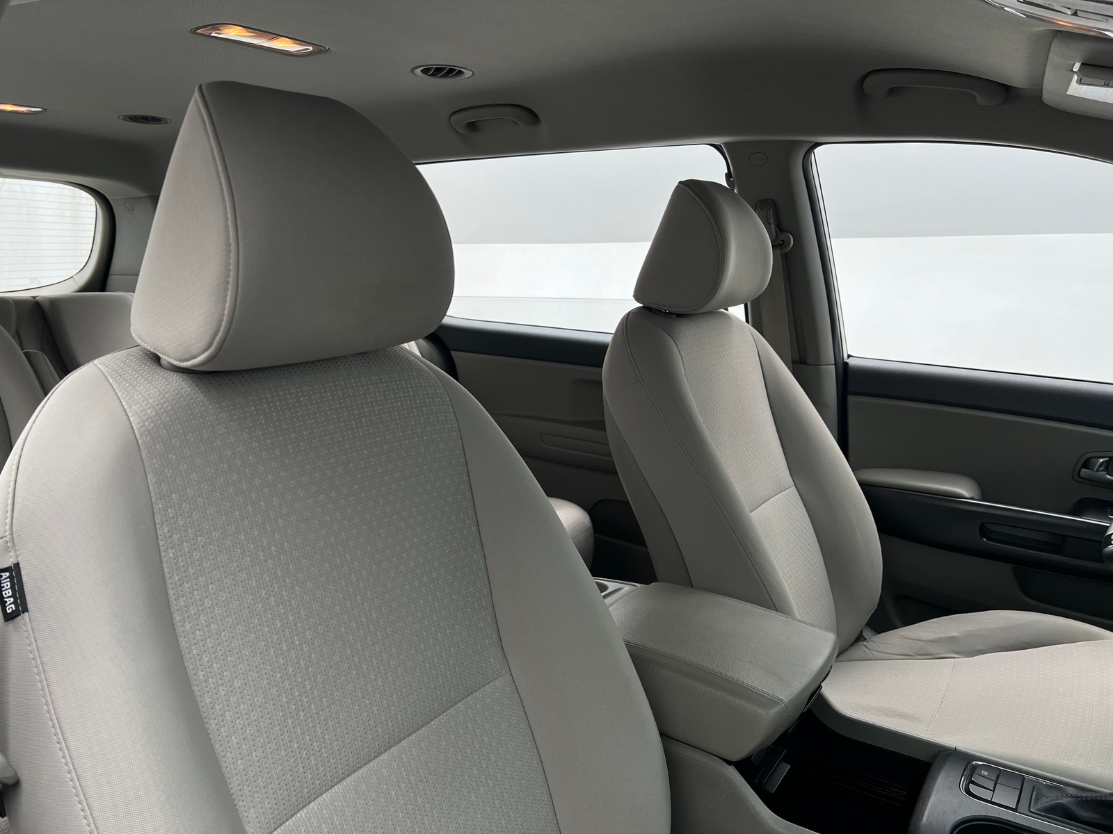 Thumbnail: 2016 Kia Sedona - 2