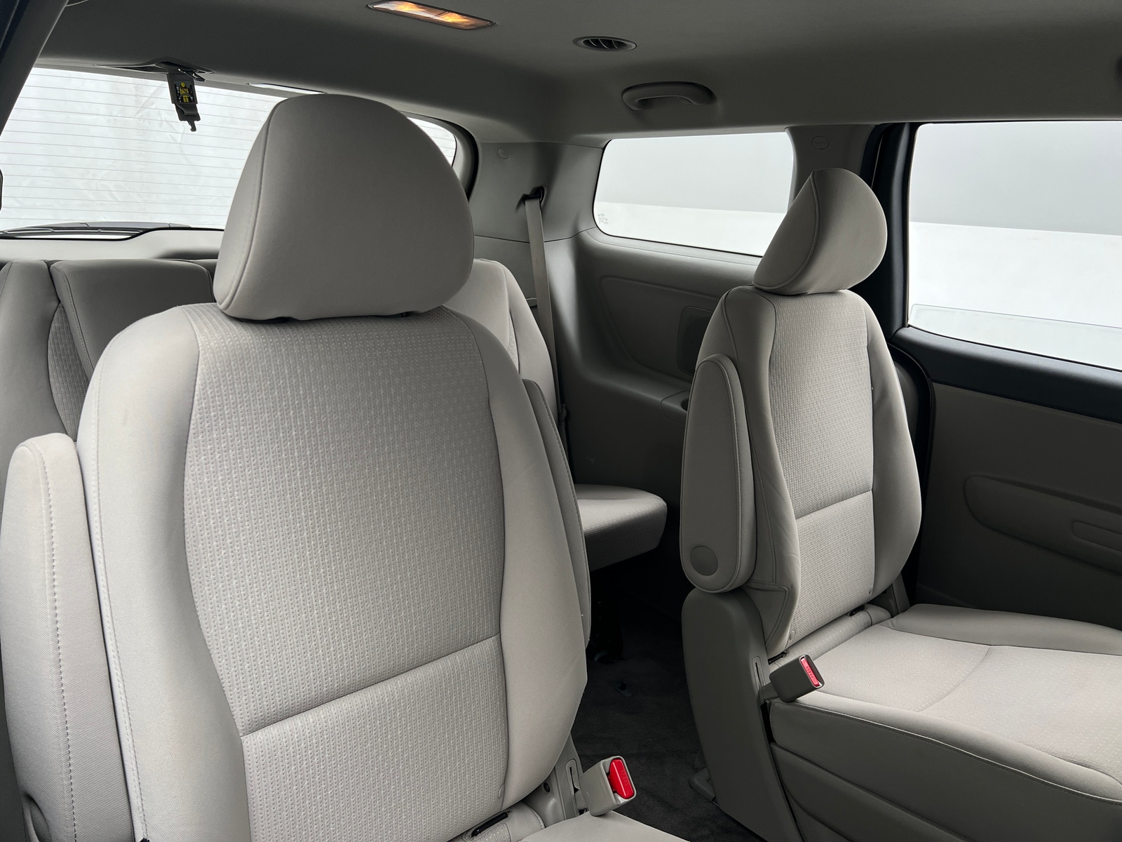 Thumbnail: 2016 Kia Sedona - 6