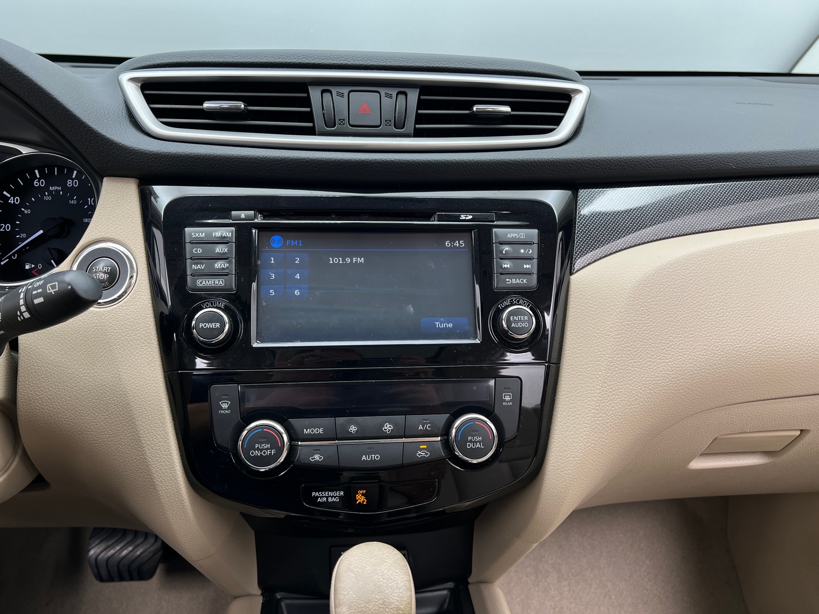 Thumbnail: 2014 Nissan Rogue - 4