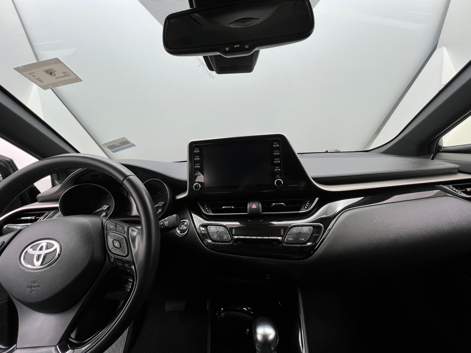 Thumbnail: 2019 Toyota C-HR - 3
