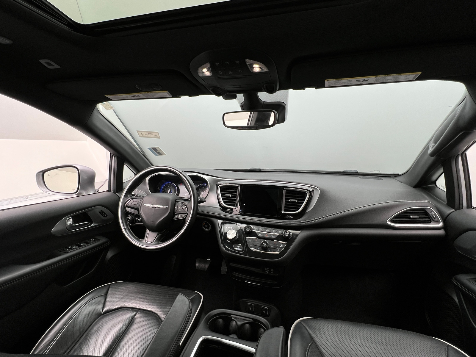 Thumbnail: 2018 Chrysler Pacifica - 2
