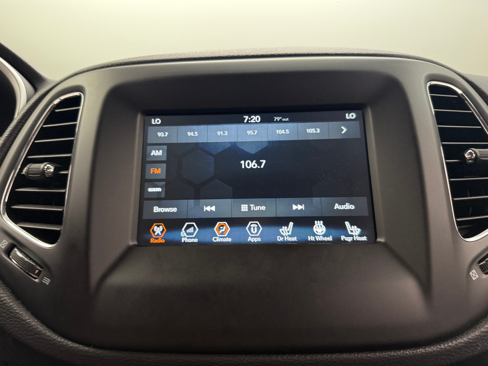 Thumbnail: 2018 Jeep Compass - 4