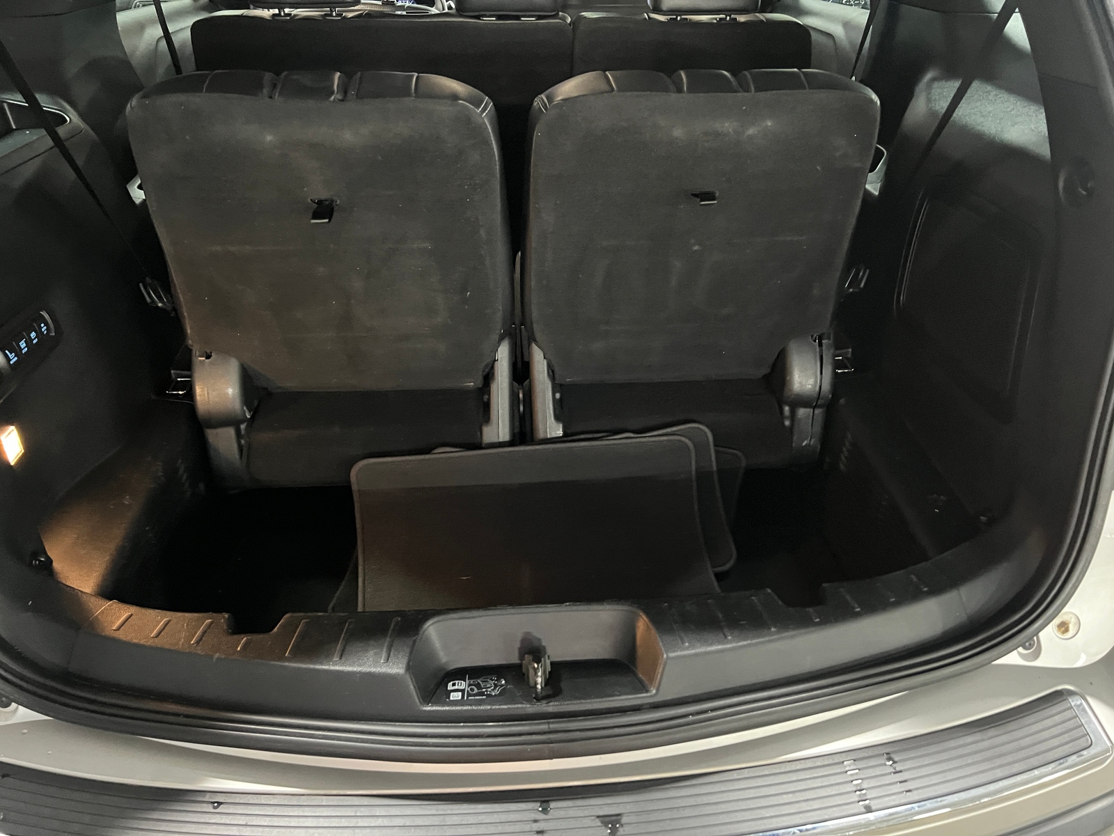 Thumbnail: 2019 Ford Explorer - 6