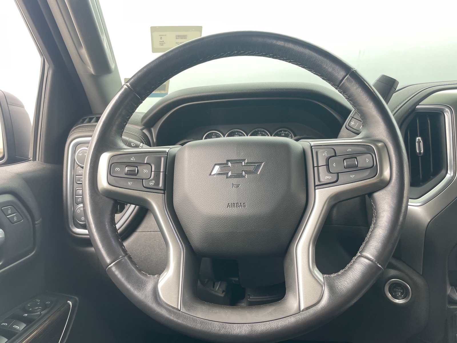Thumbnail: 2021 Chevrolet Silverado 1500 - 5