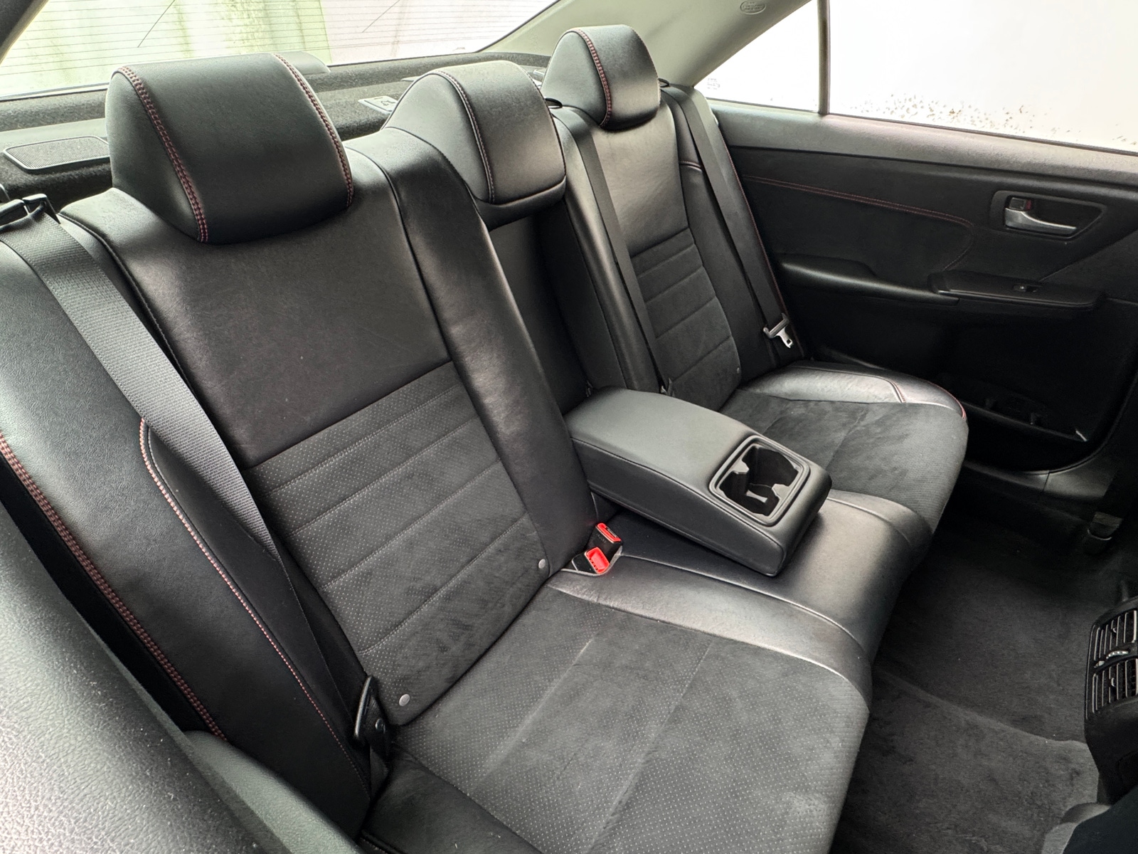 Thumbnail: 2016 Toyota Camry - 6