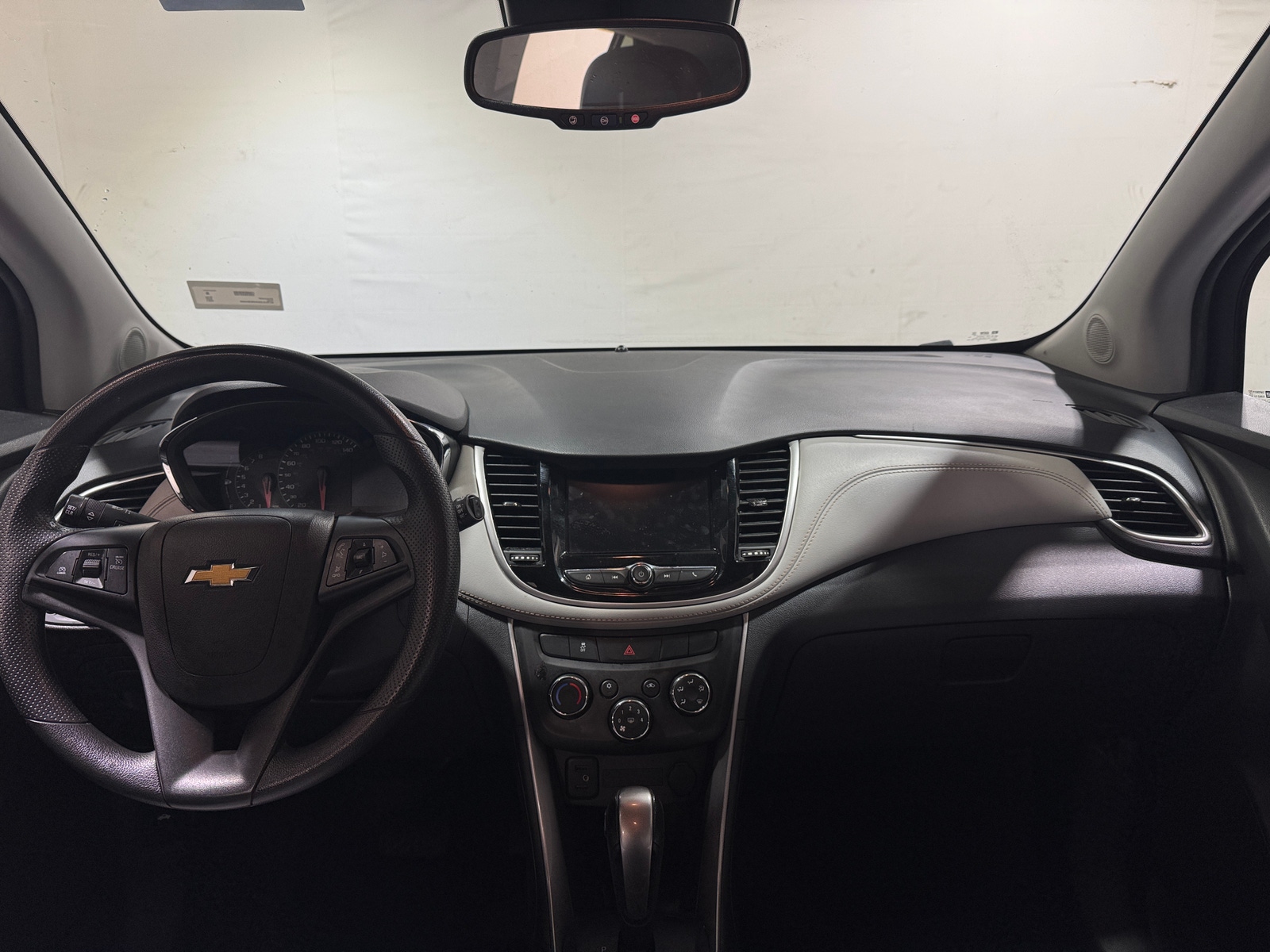 Thumbnail: 2021 Chevrolet Trax - 3