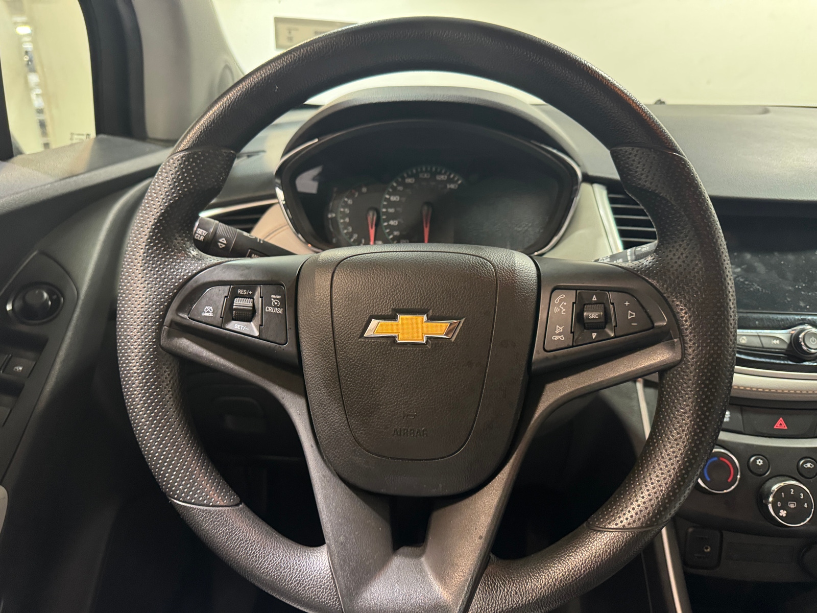 Thumbnail: 2021 Chevrolet Trax - 5