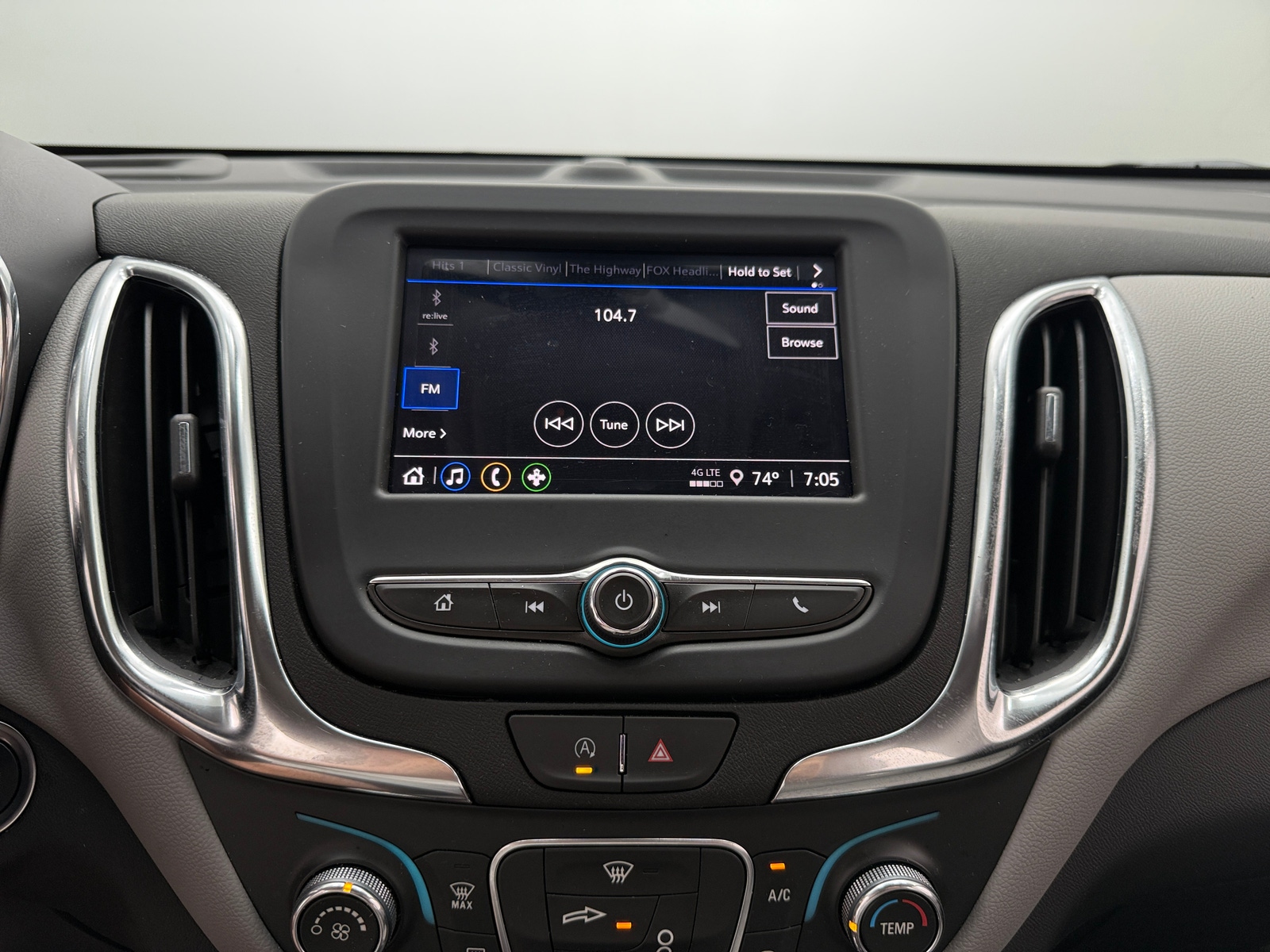 Thumbnail: 2024 Chevrolet Equinox - 4