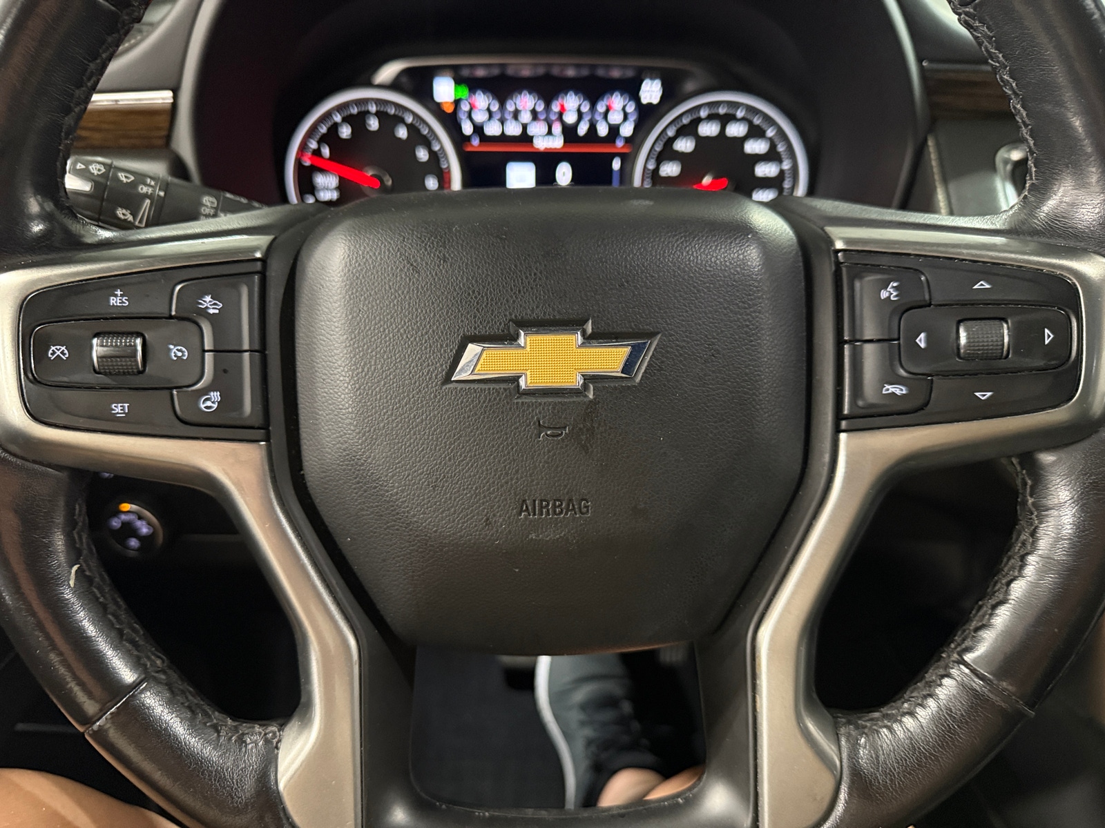 Thumbnail: 2021 Chevrolet Suburban - 4