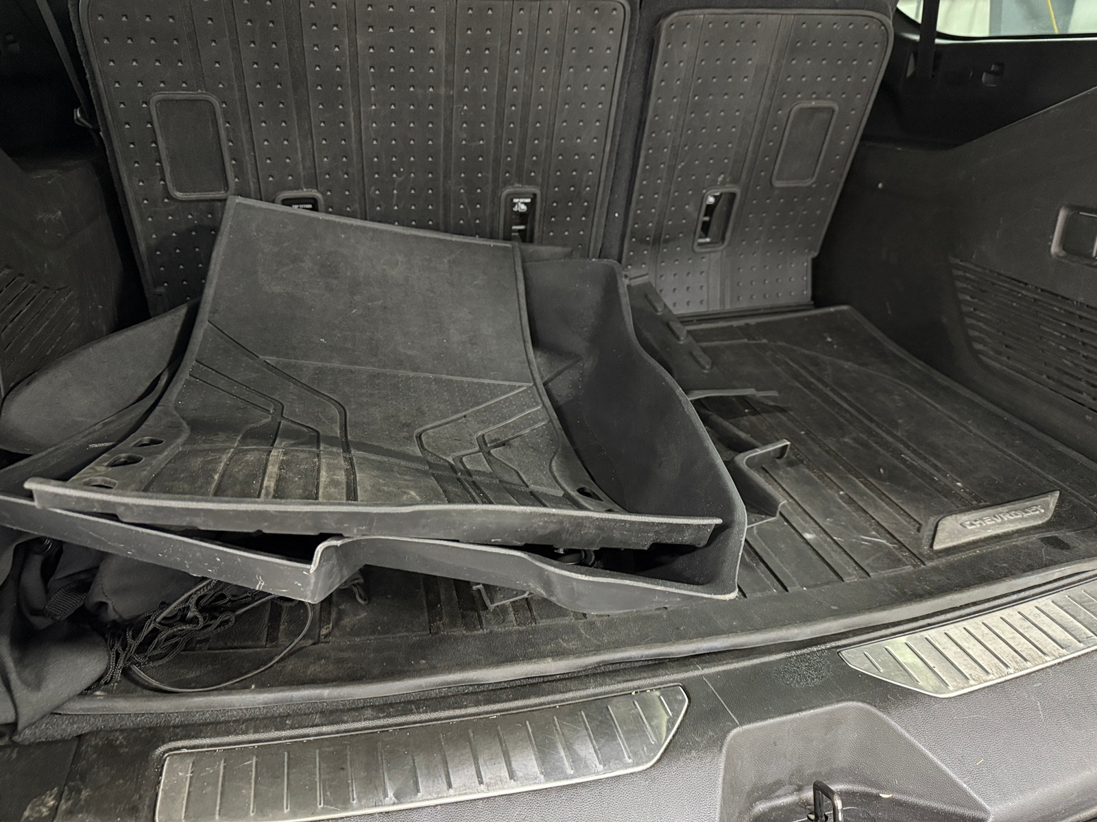Thumbnail: 2021 Chevrolet Suburban - 6