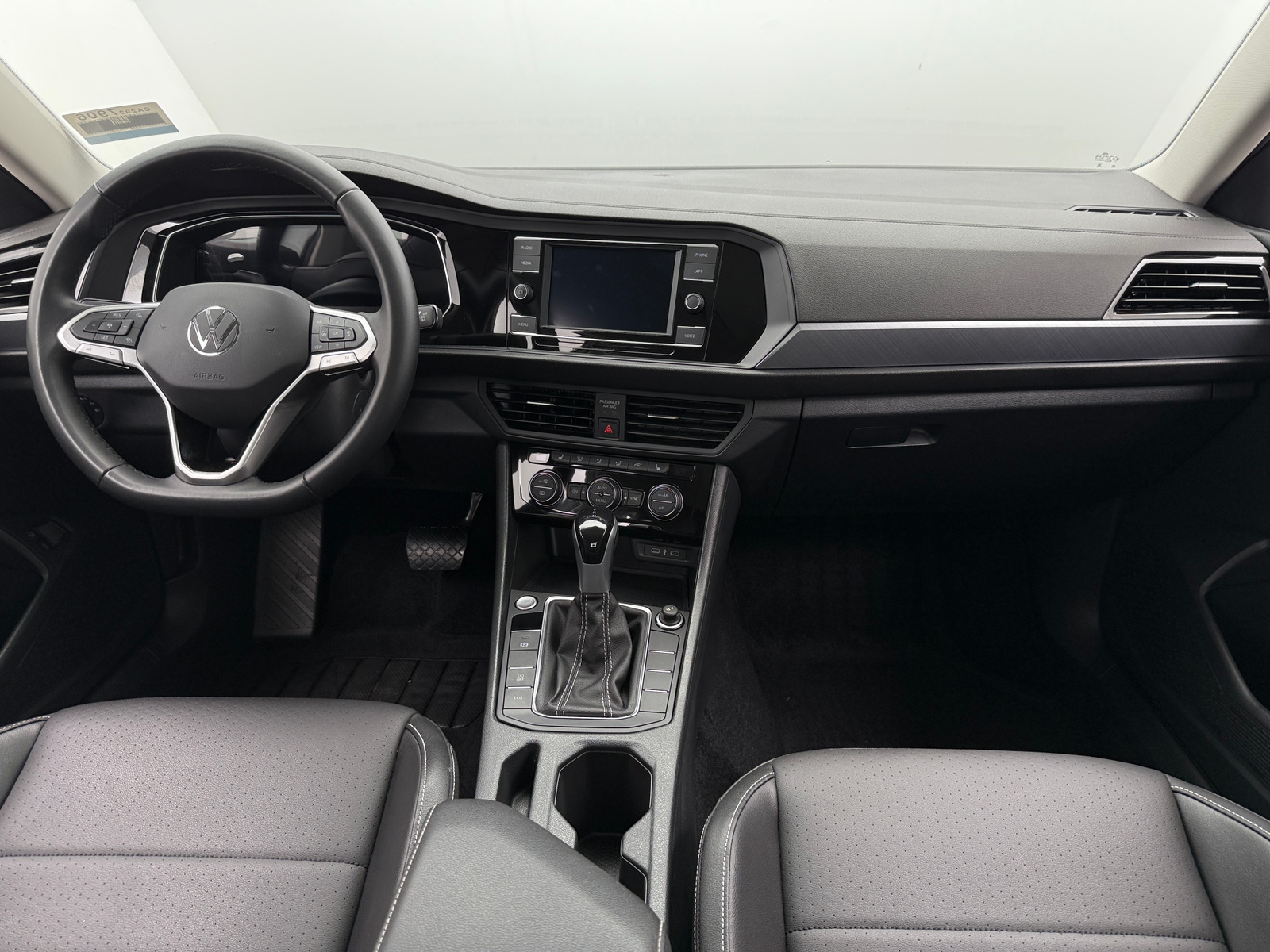 Thumbnail: 2023 Volkswagen Jetta - 2