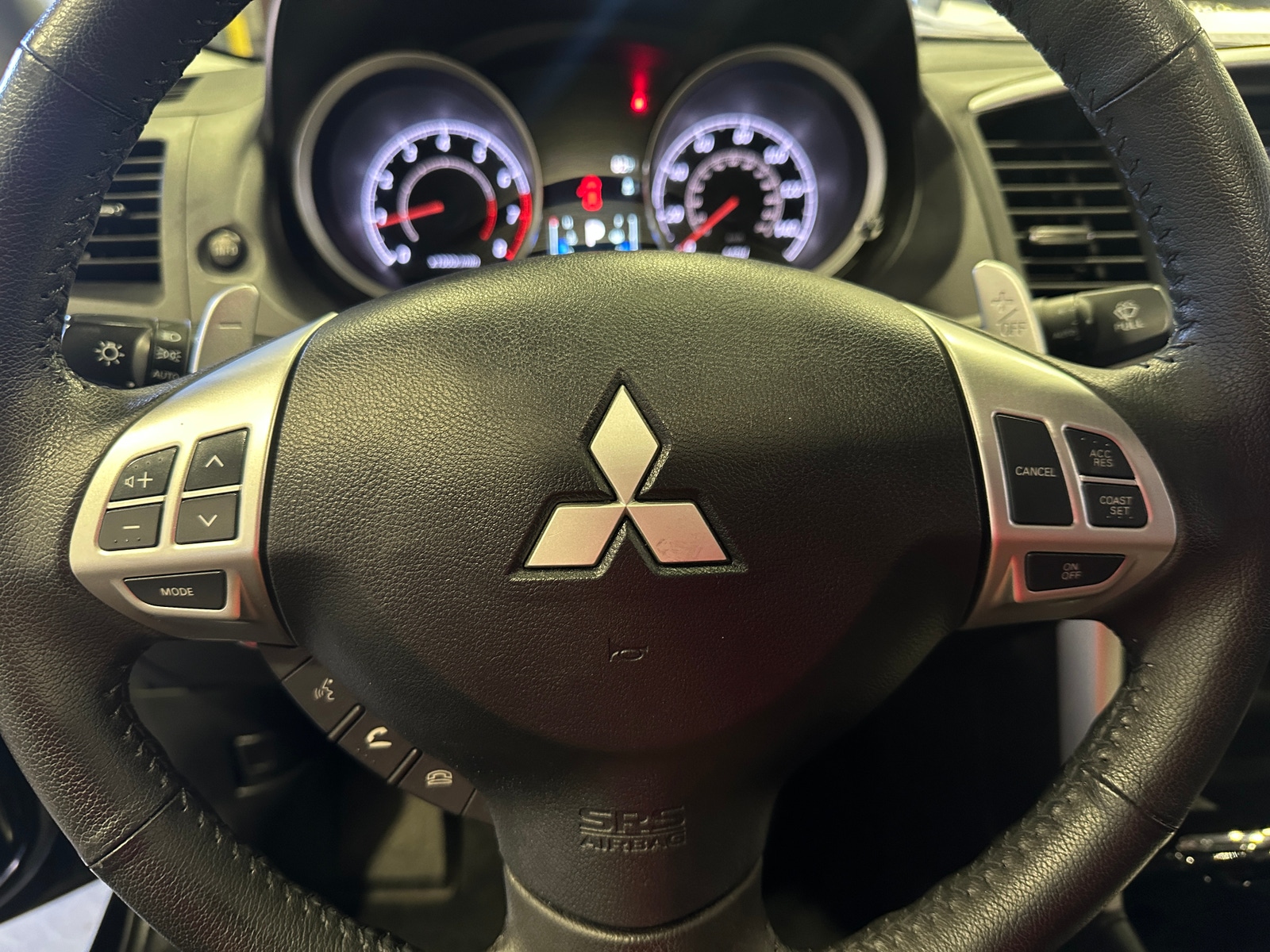 Thumbnail: 2016 Mitsubishi Lancer - 4