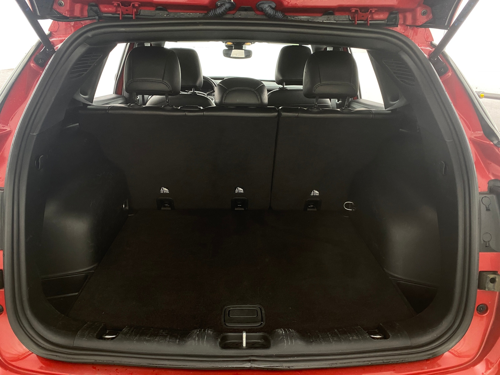 Thumbnail: 2022 Jeep Compass - 6