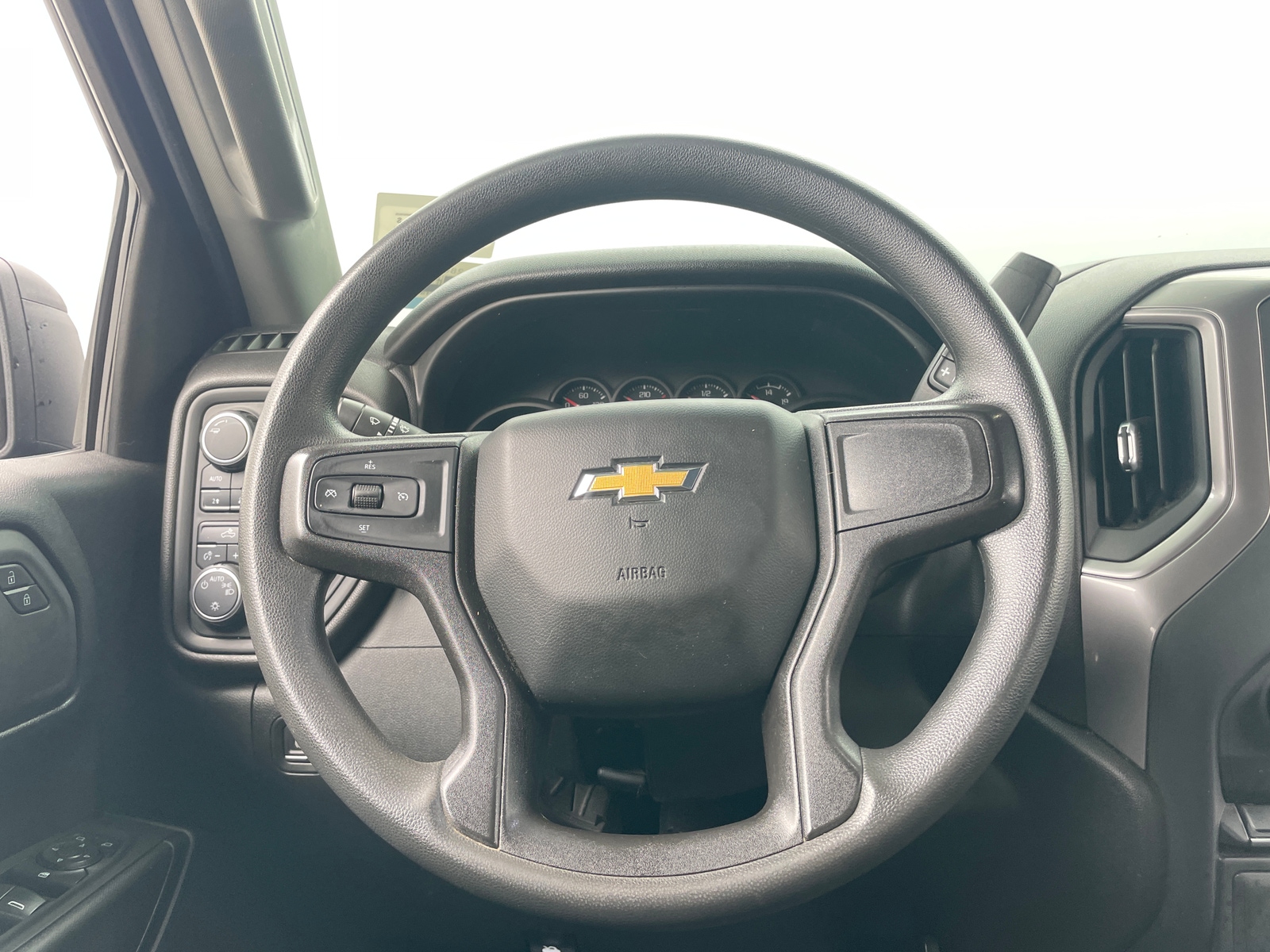 Thumbnail: 2021 Chevrolet Silverado 1500 - 5