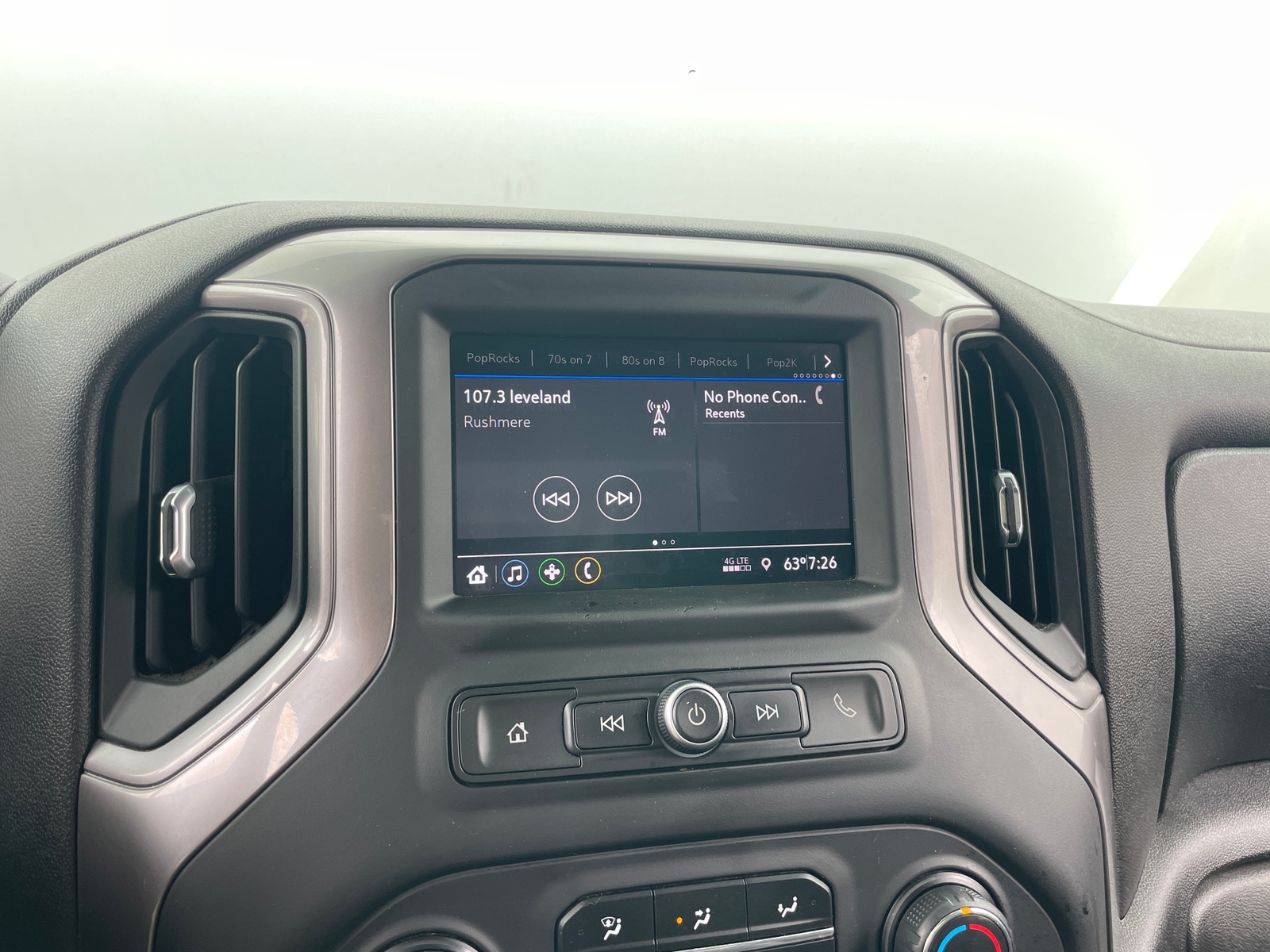 Thumbnail: 2021 Chevrolet Silverado 1500 - 4
