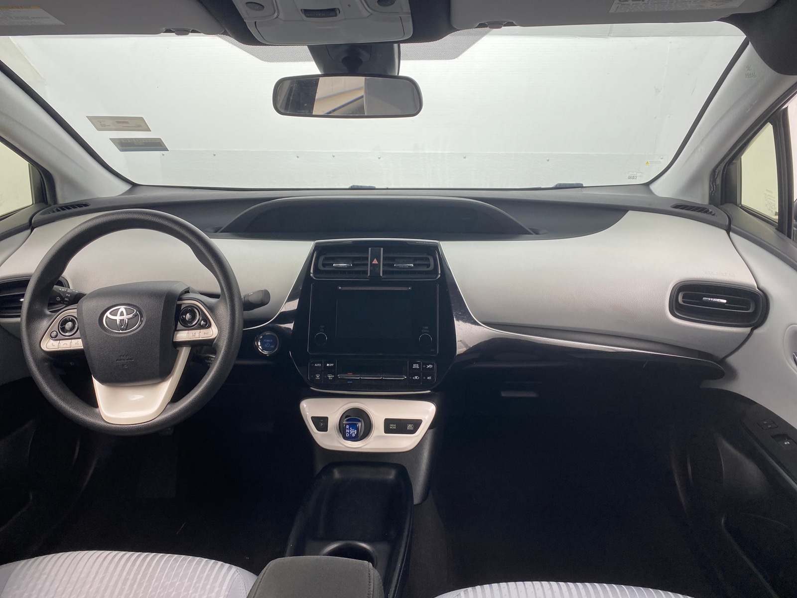 Thumbnail: 2018 Toyota Prius - 3