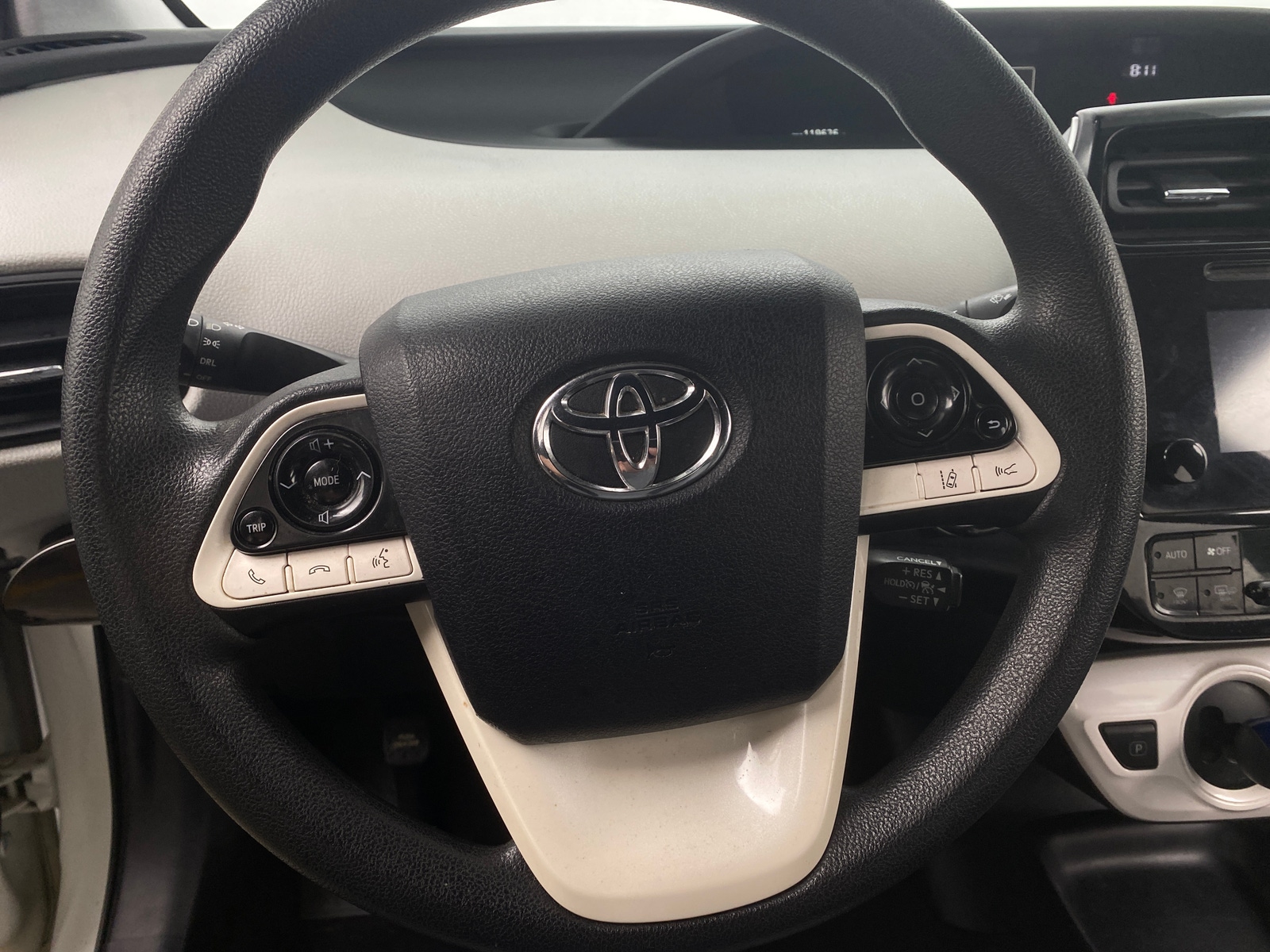 Thumbnail: 2018 Toyota Prius - 5