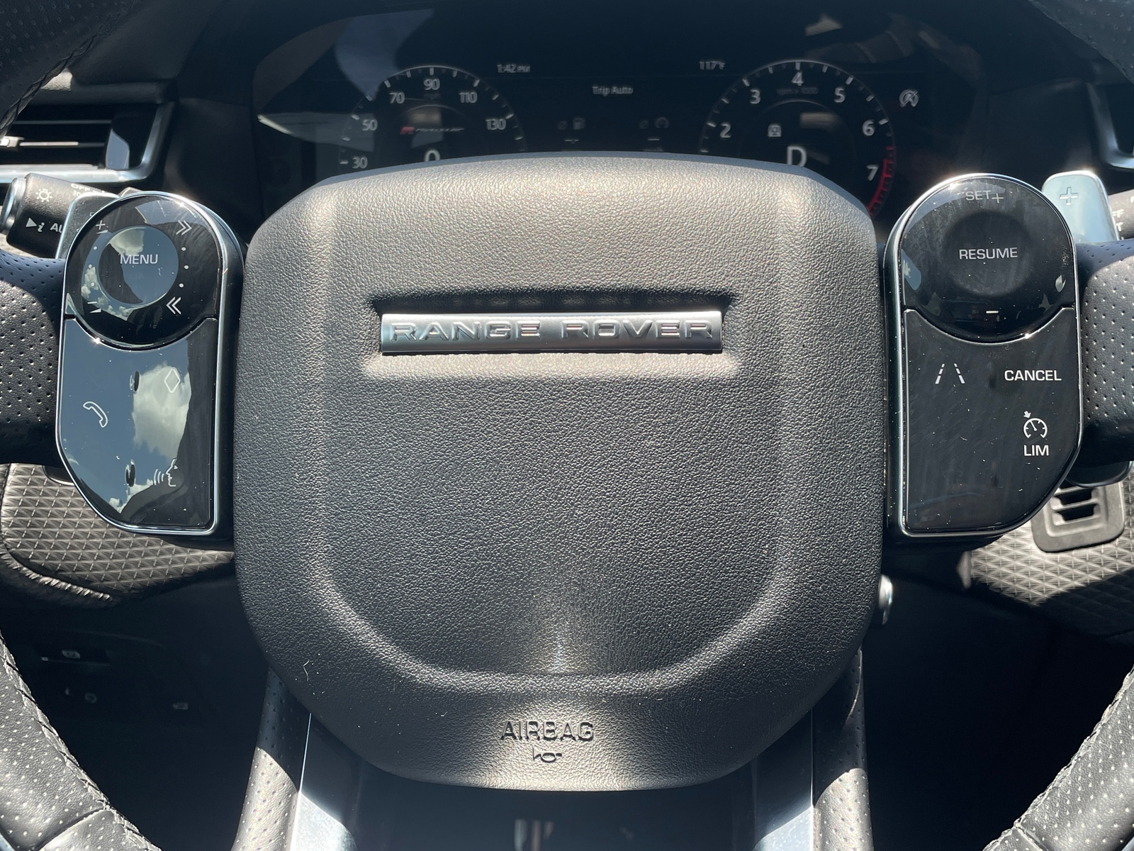 Thumbnail: 2018 Land Rover Range Rover Velar - 4