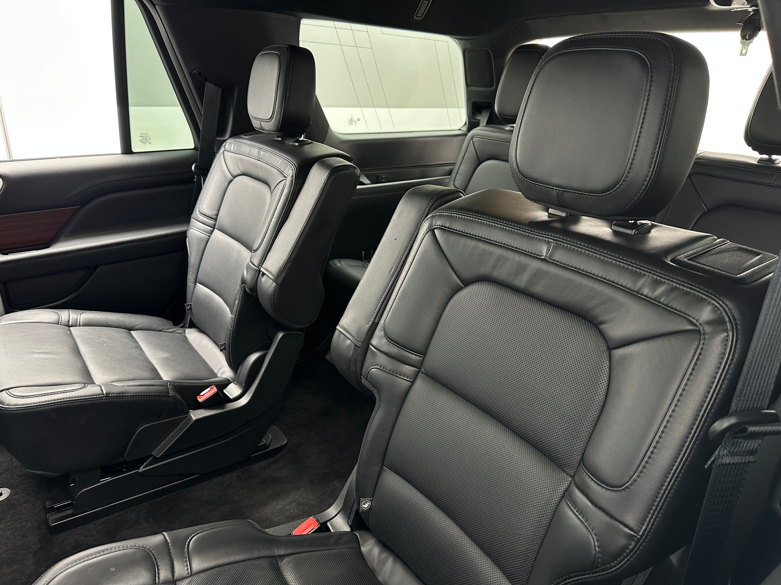 Thumbnail: 2021 Lincoln Navigator - 5
