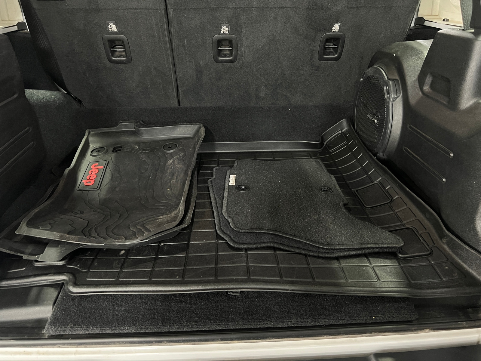 Thumbnail: 2022 Jeep Wrangler - 7