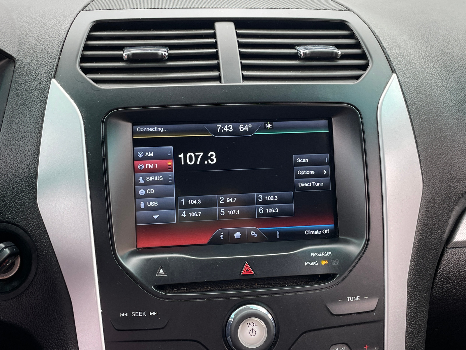 Thumbnail: 2015 Ford Explorer - 3
