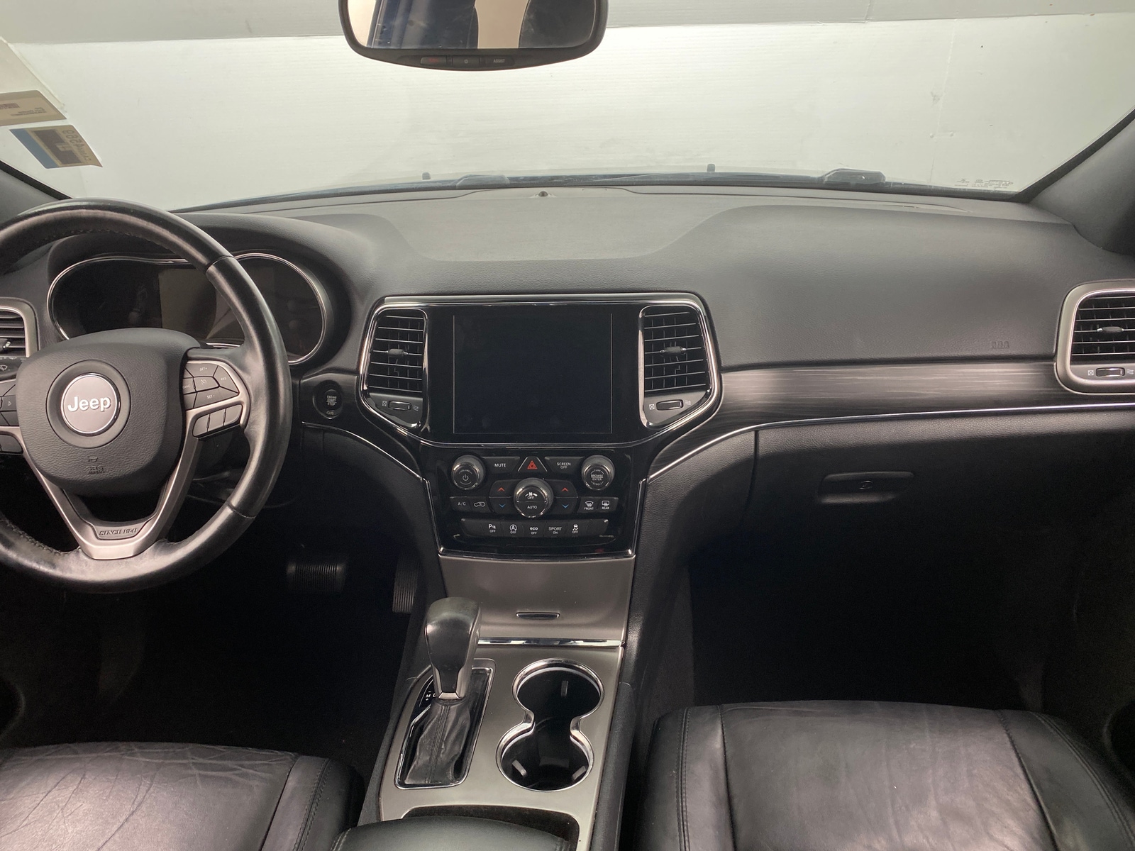 Thumbnail: 2020 Jeep Grand Cherokee - 2