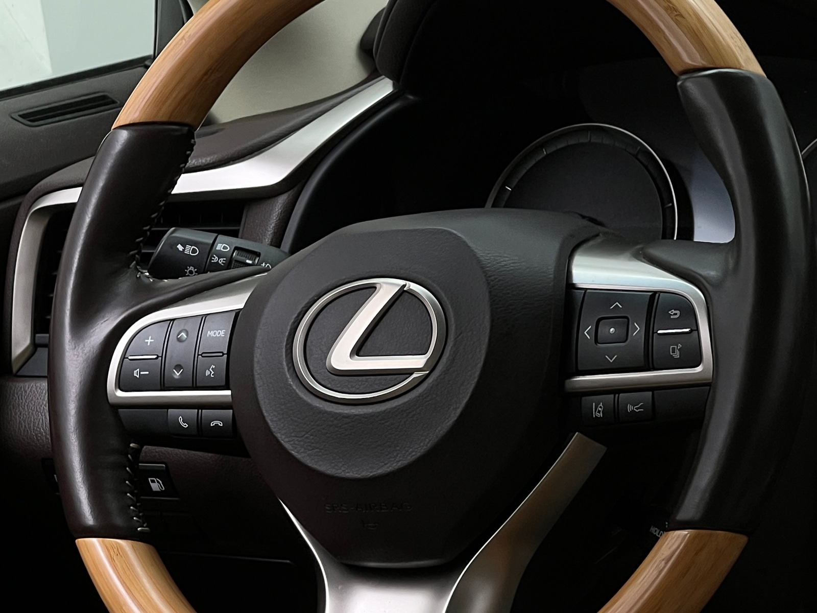 Thumbnail: 2019 Lexus RX - 4