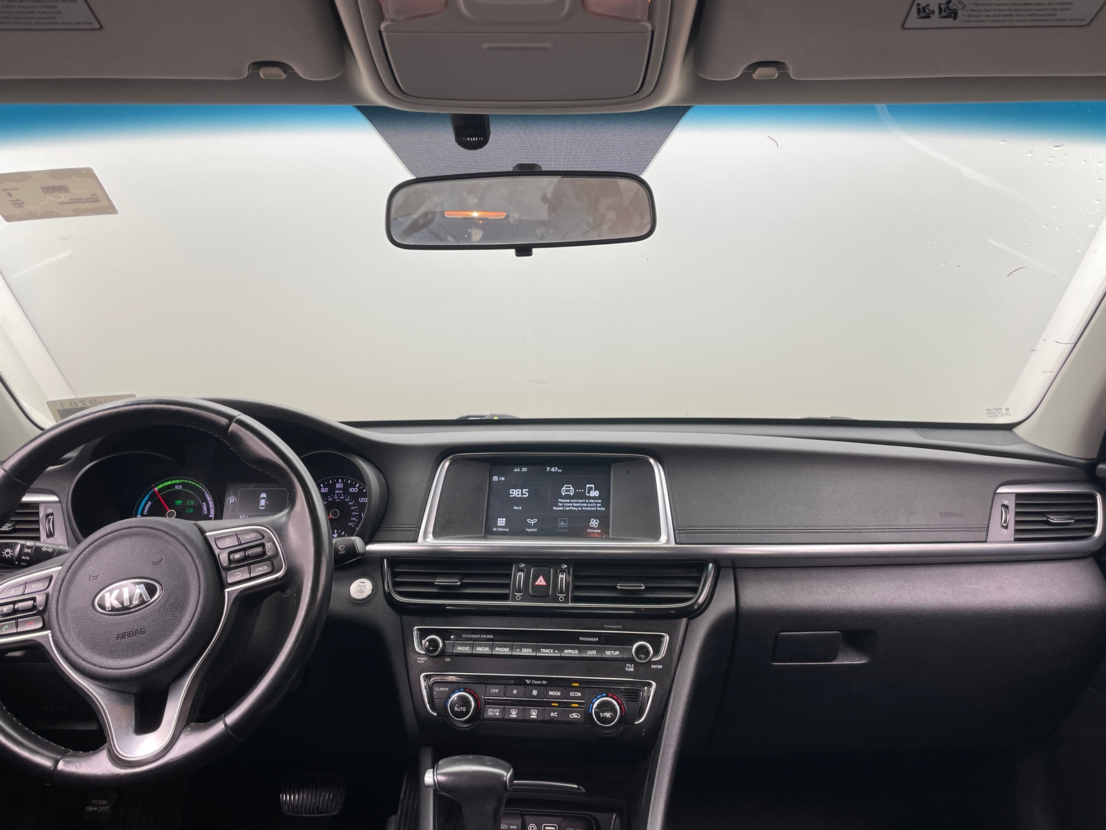 Thumbnail: 2017 Kia Optima - 3