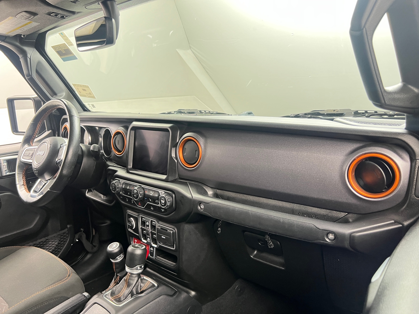 Thumbnail: 2021 Jeep Gladiator - 3