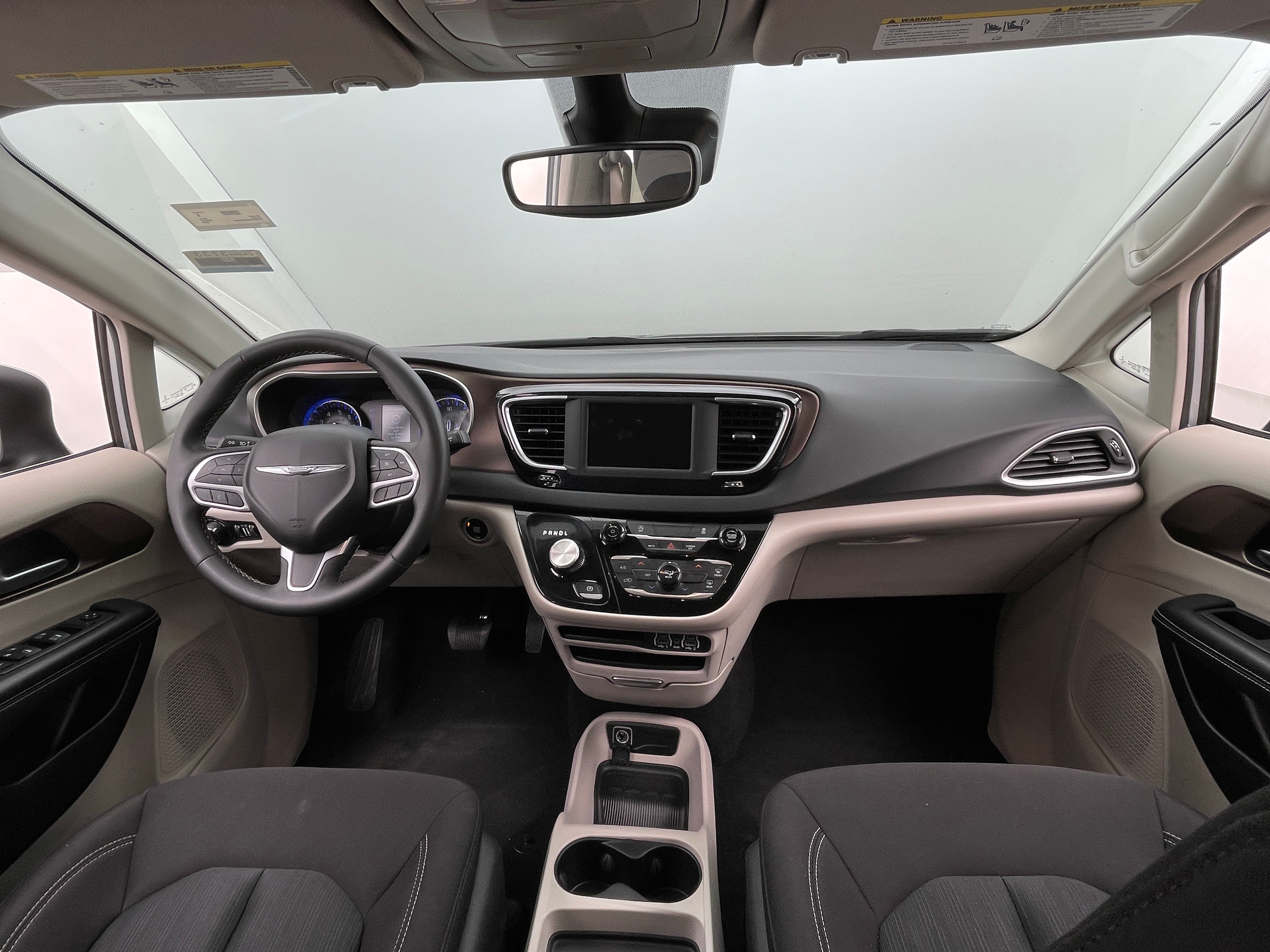 Thumbnail: 2023 Chrysler Voyager - 3