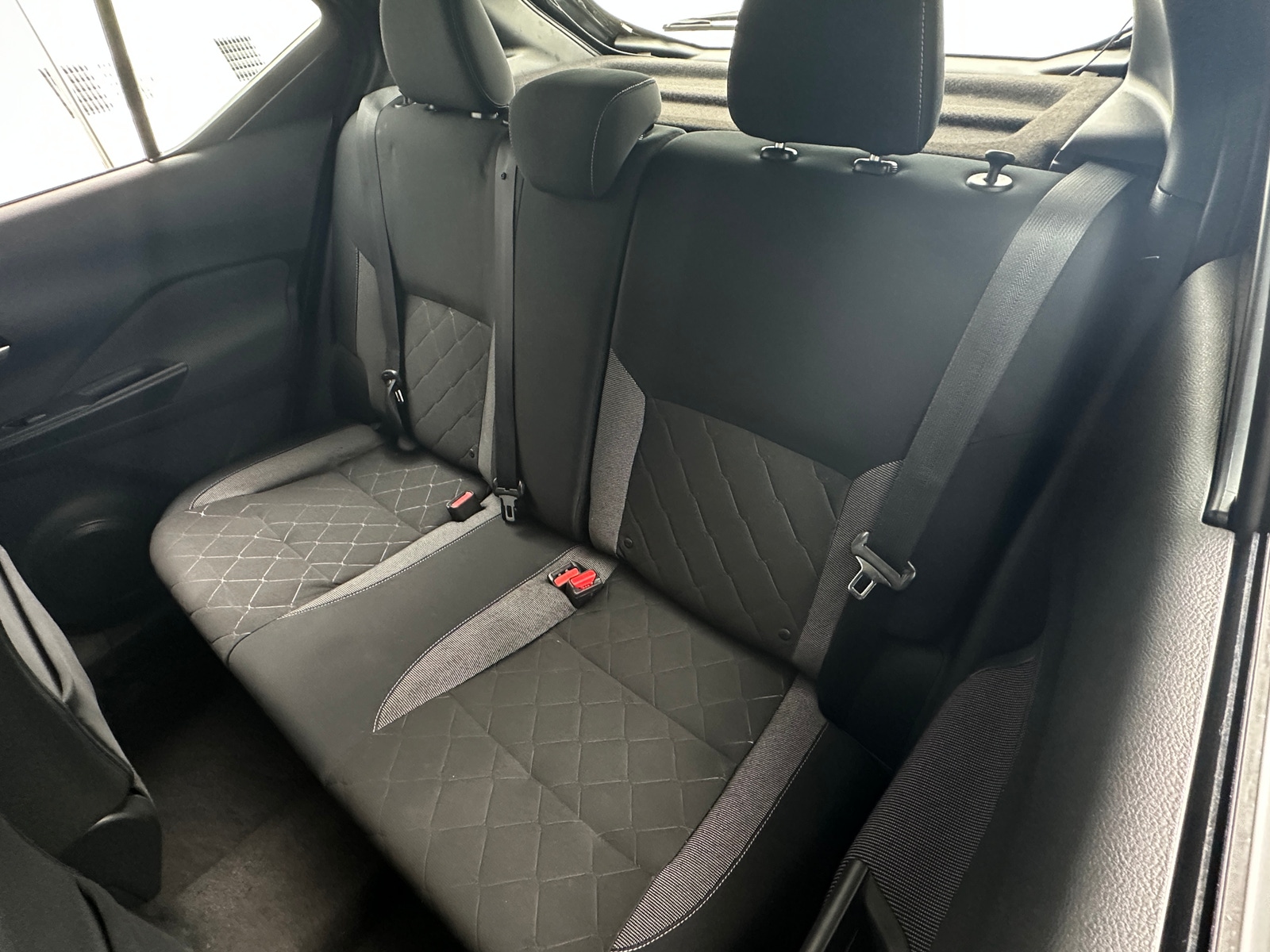 Thumbnail: 2018 Nissan Kicks - 6