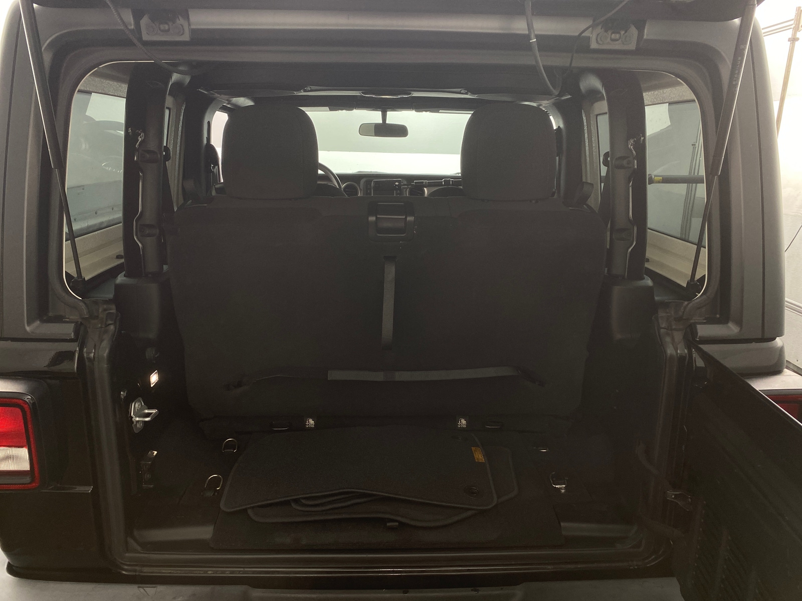 Thumbnail: 2018 Jeep Wrangler - 6