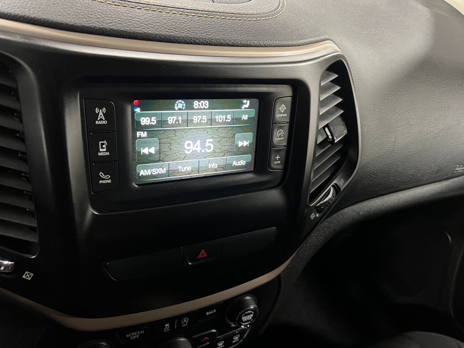 Thumbnail: 2017 Jeep Cherokee - 4
