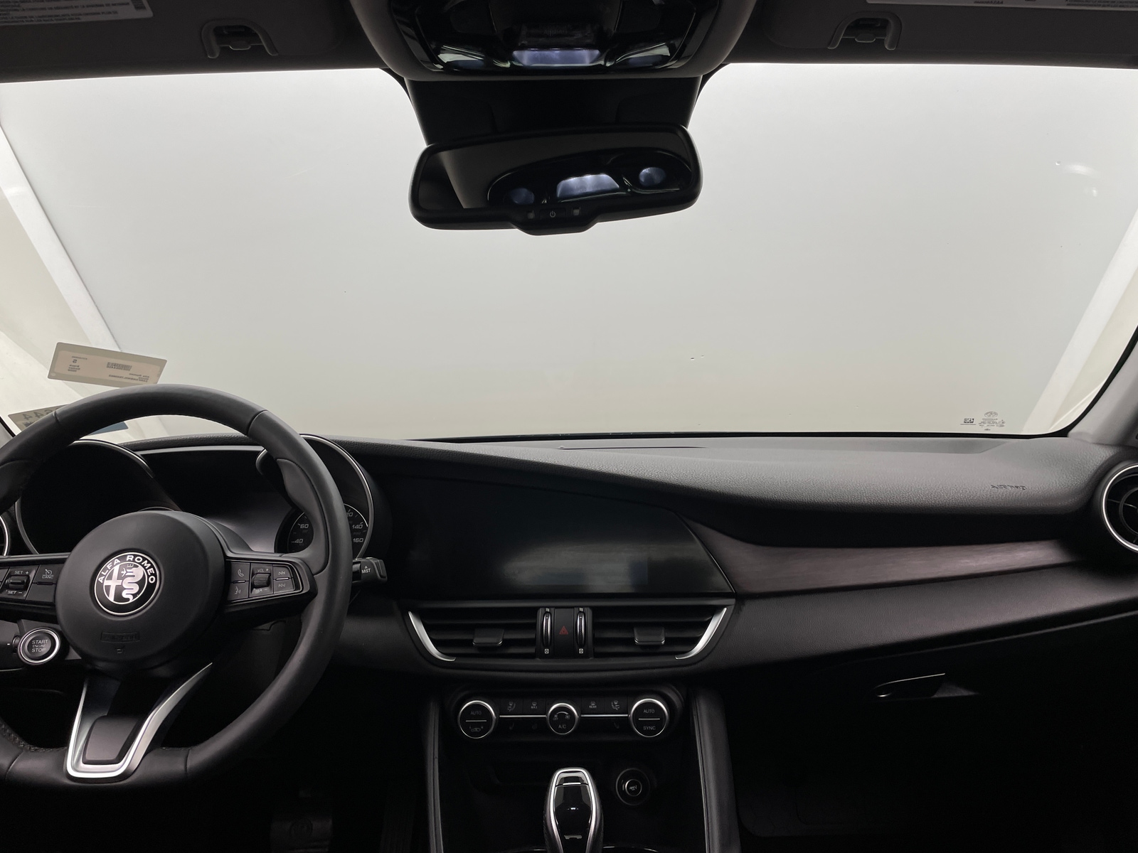 Thumbnail: 2020 Alfa Romeo Giulia - 2
