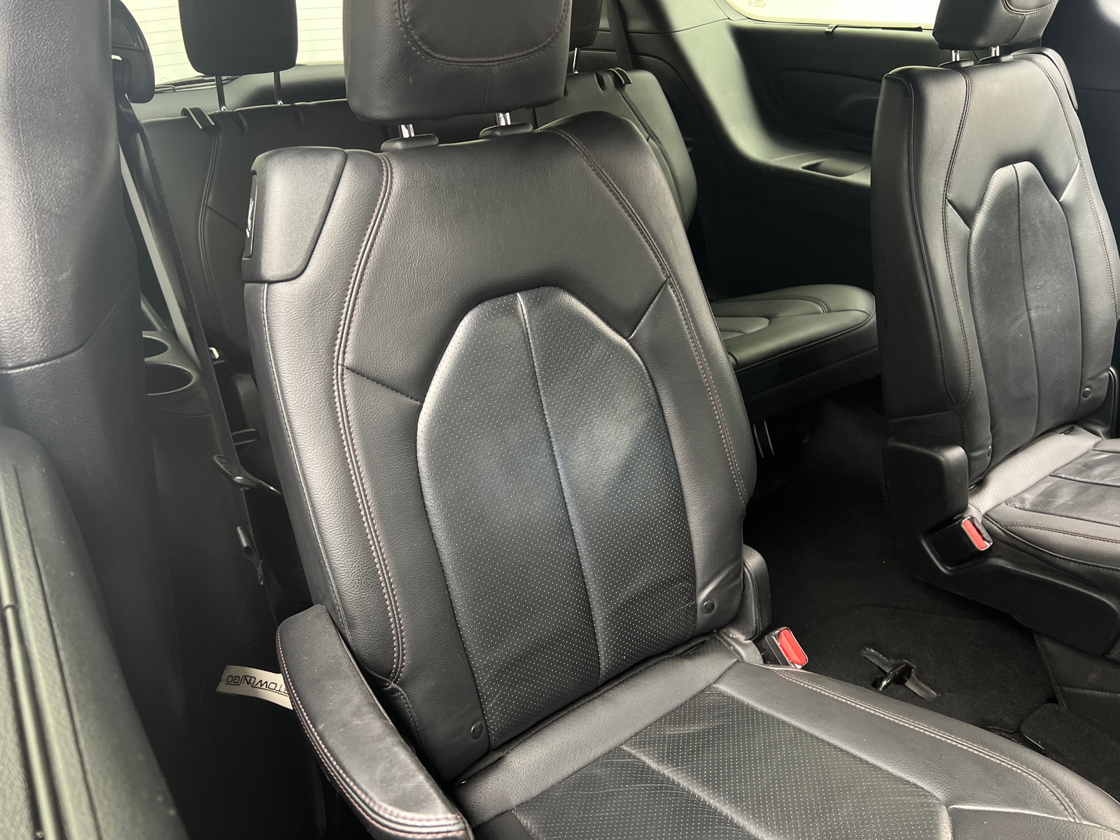 Thumbnail: 2020 Chrysler Pacifica - 5
