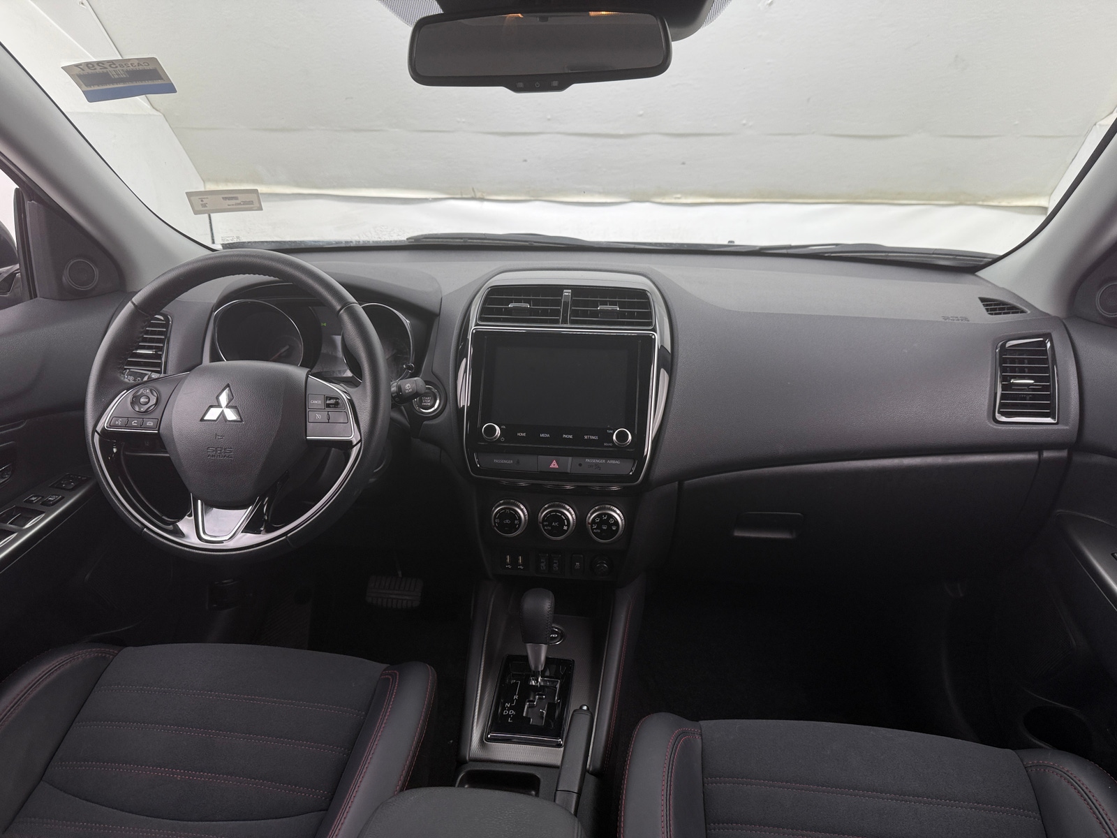 Thumbnail: 2024 Mitsubishi Outlander Sport - 2