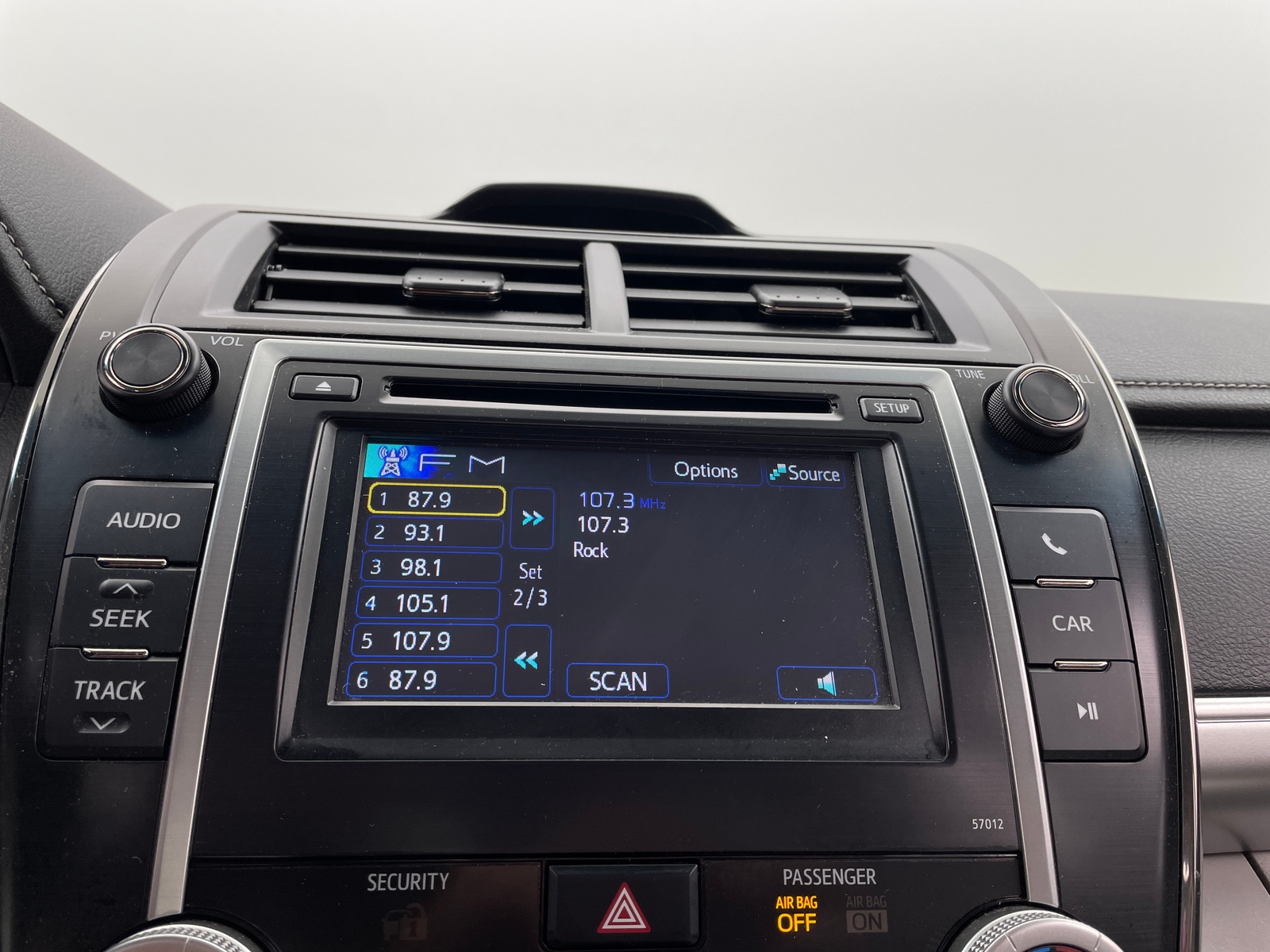 Thumbnail: 2012 Toyota Camry - 4