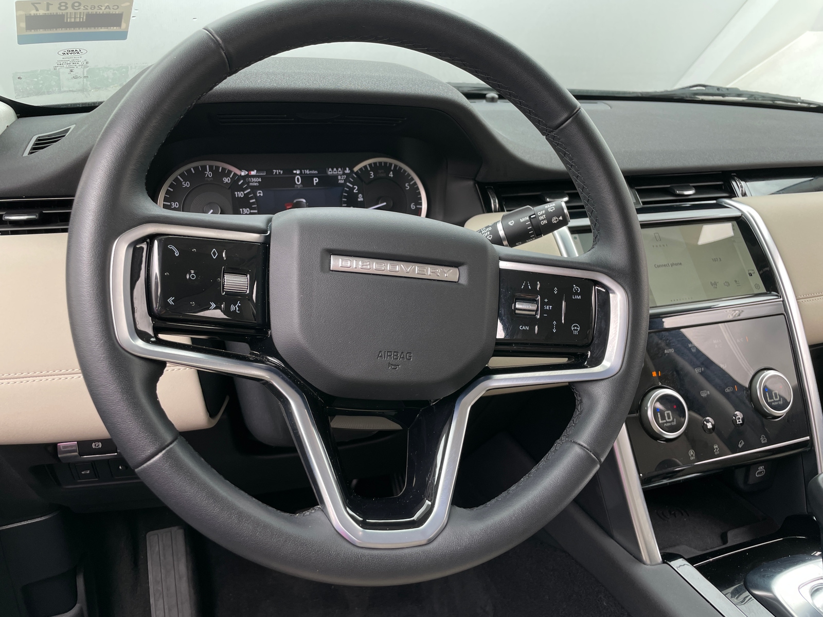 Thumbnail: 2023 Land Rover Discovery Sport - 4