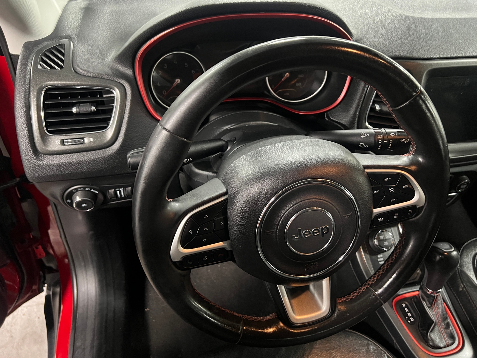 Thumbnail: 2021 Jeep Compass - 4