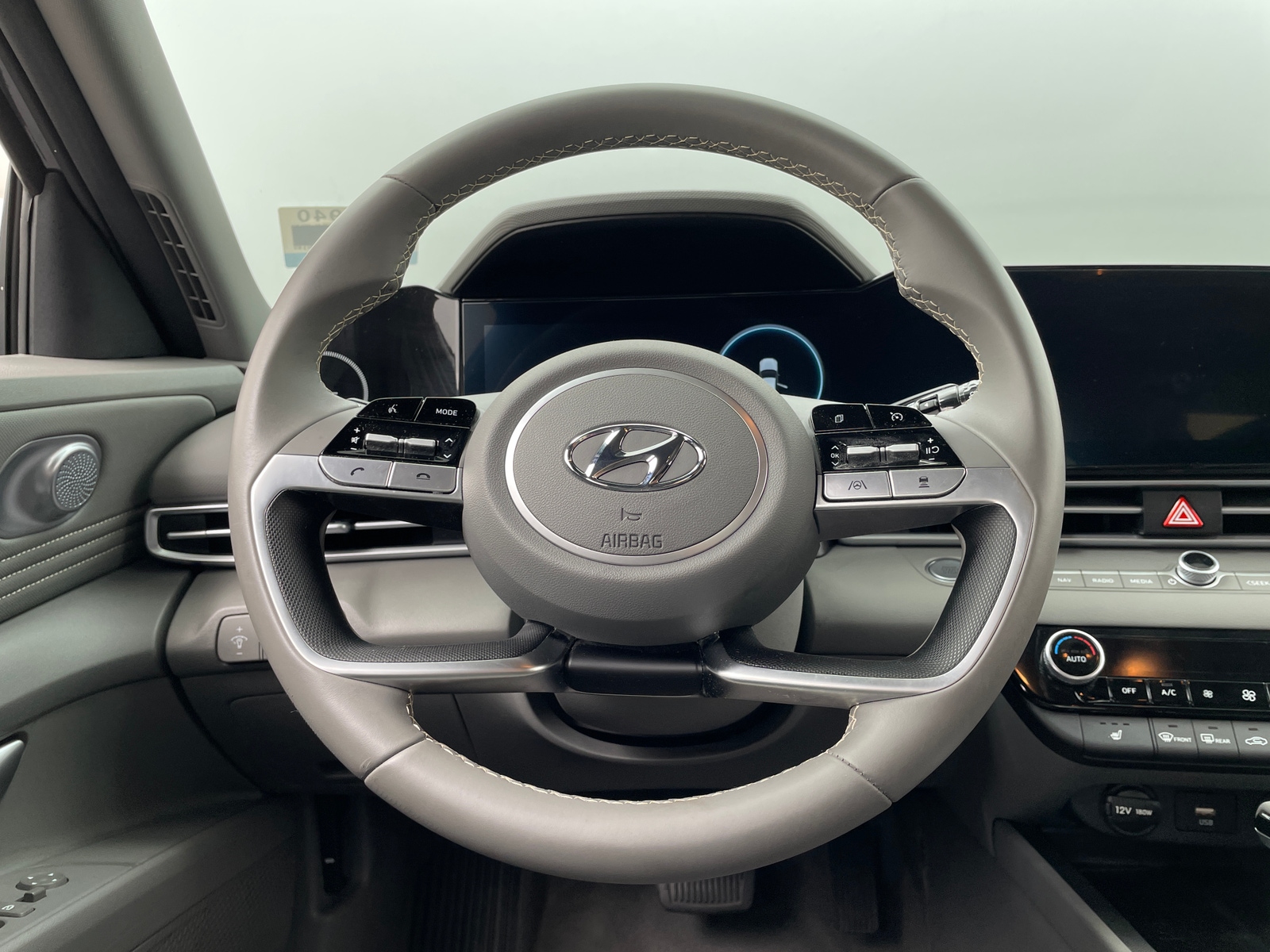 Thumbnail: 2023 Hyundai Elantra - 5