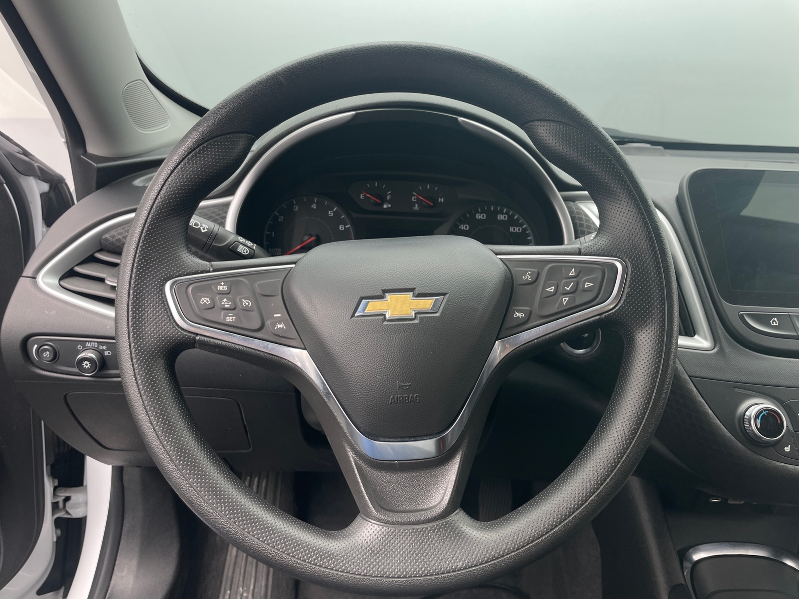 Thumbnail: 2024 Chevrolet Malibu - 5