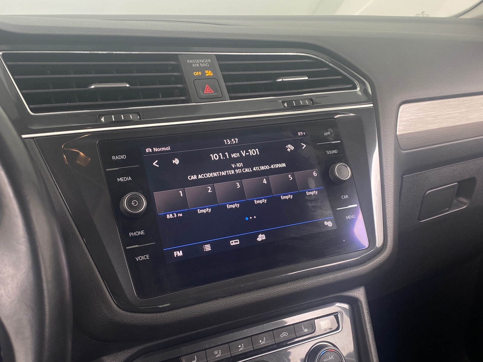 Thumbnail: 2019 Volkswagen Tiguan - 3