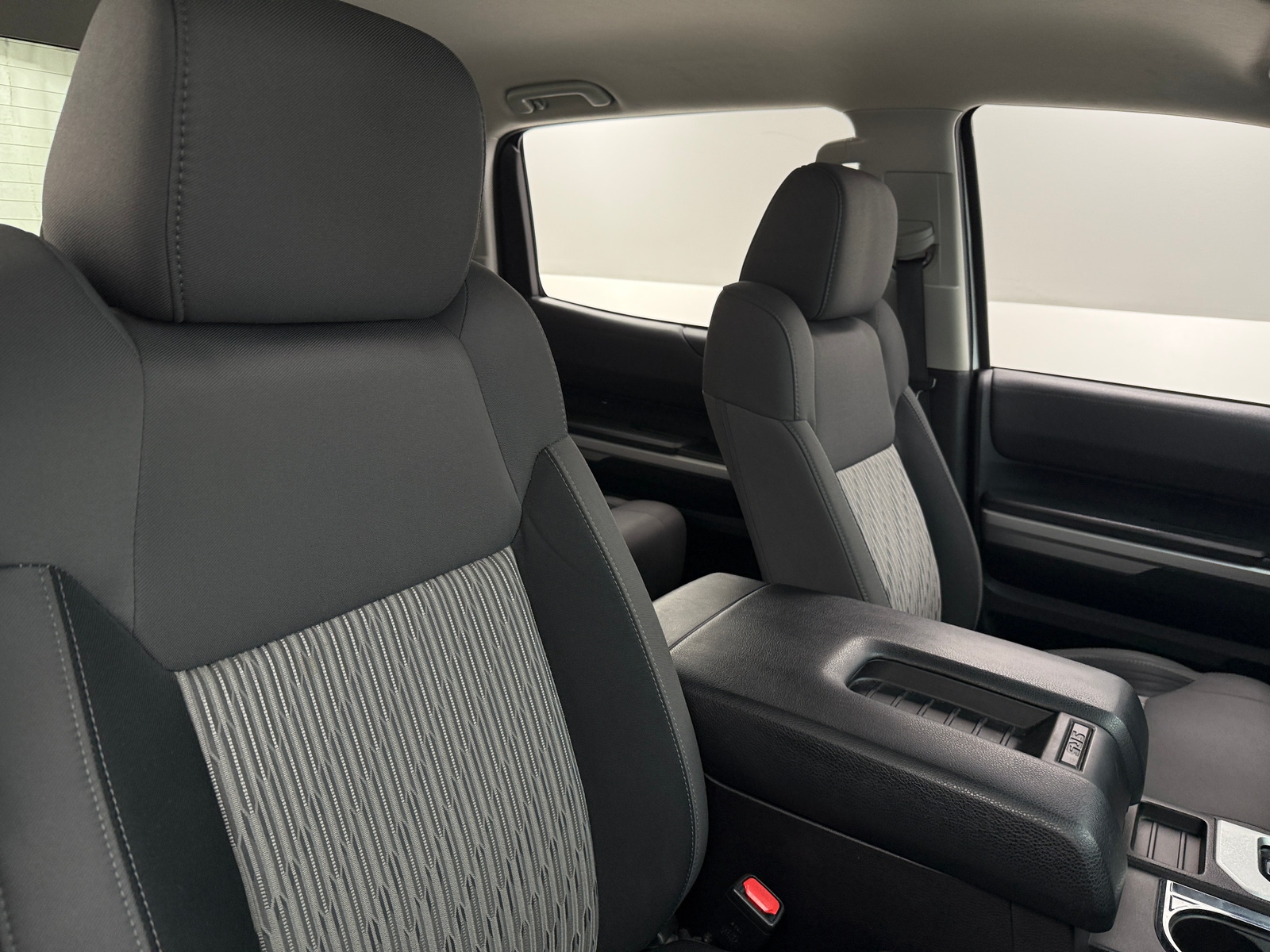 Thumbnail: 2016 Toyota Tundra - 2