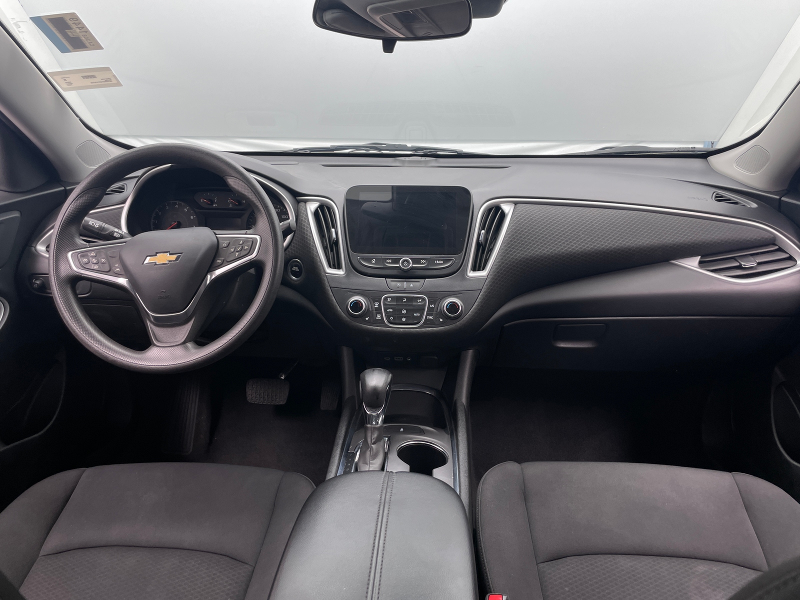 Thumbnail: 2023 Chevrolet Malibu - 3