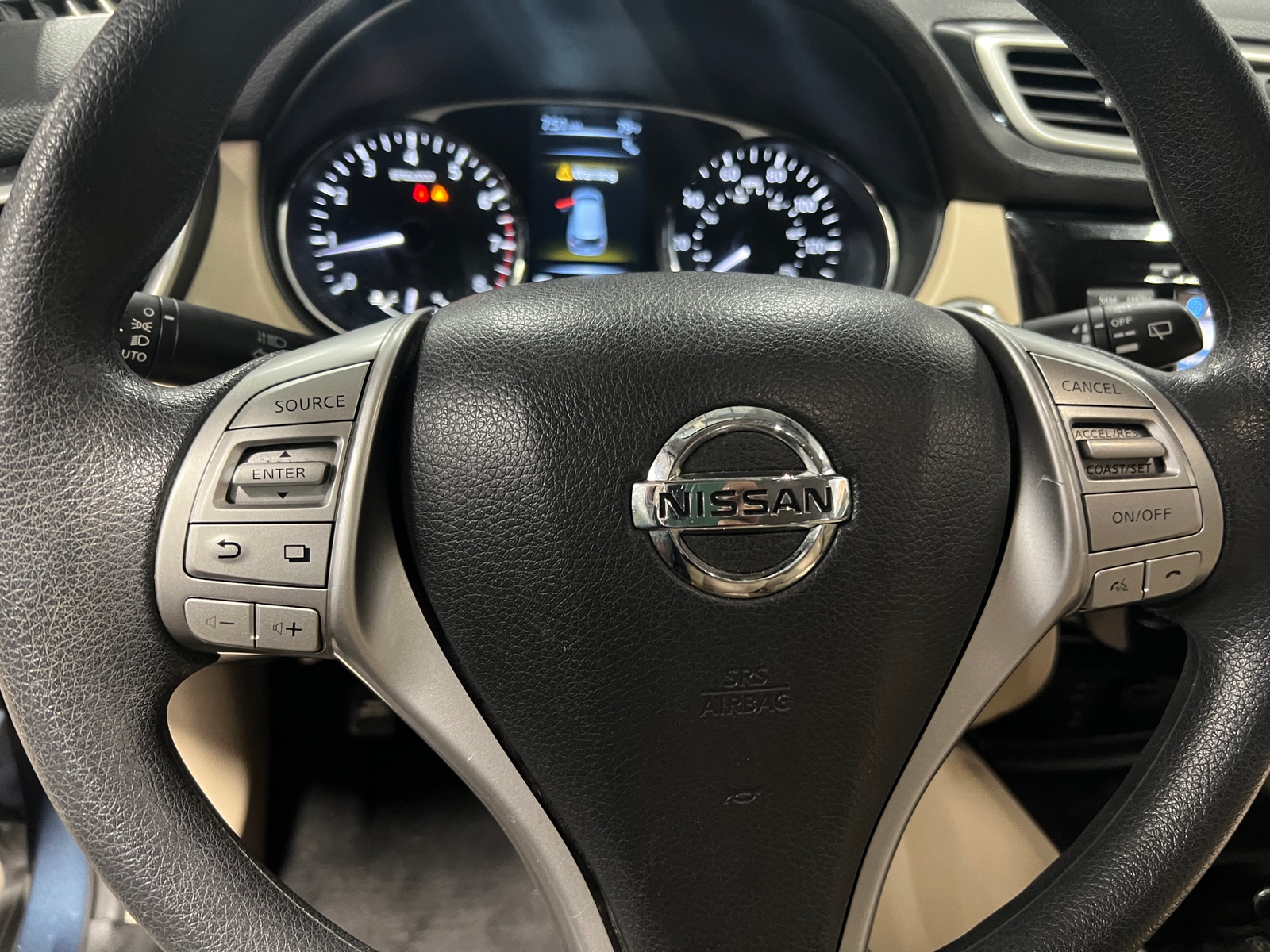 Thumbnail: 2016 Nissan Rogue - 5