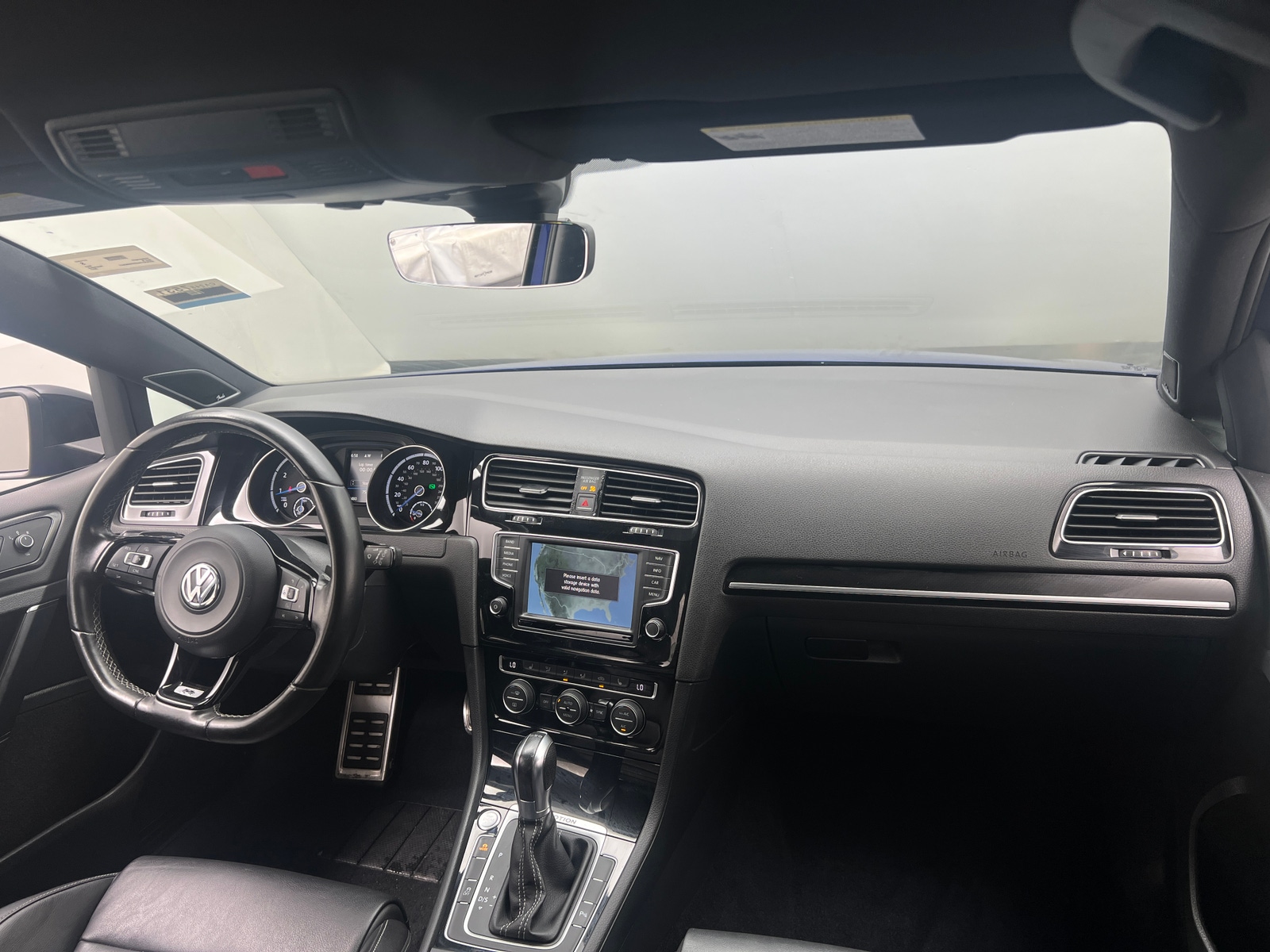 Thumbnail: 2017 Volkswagen Golf - 2